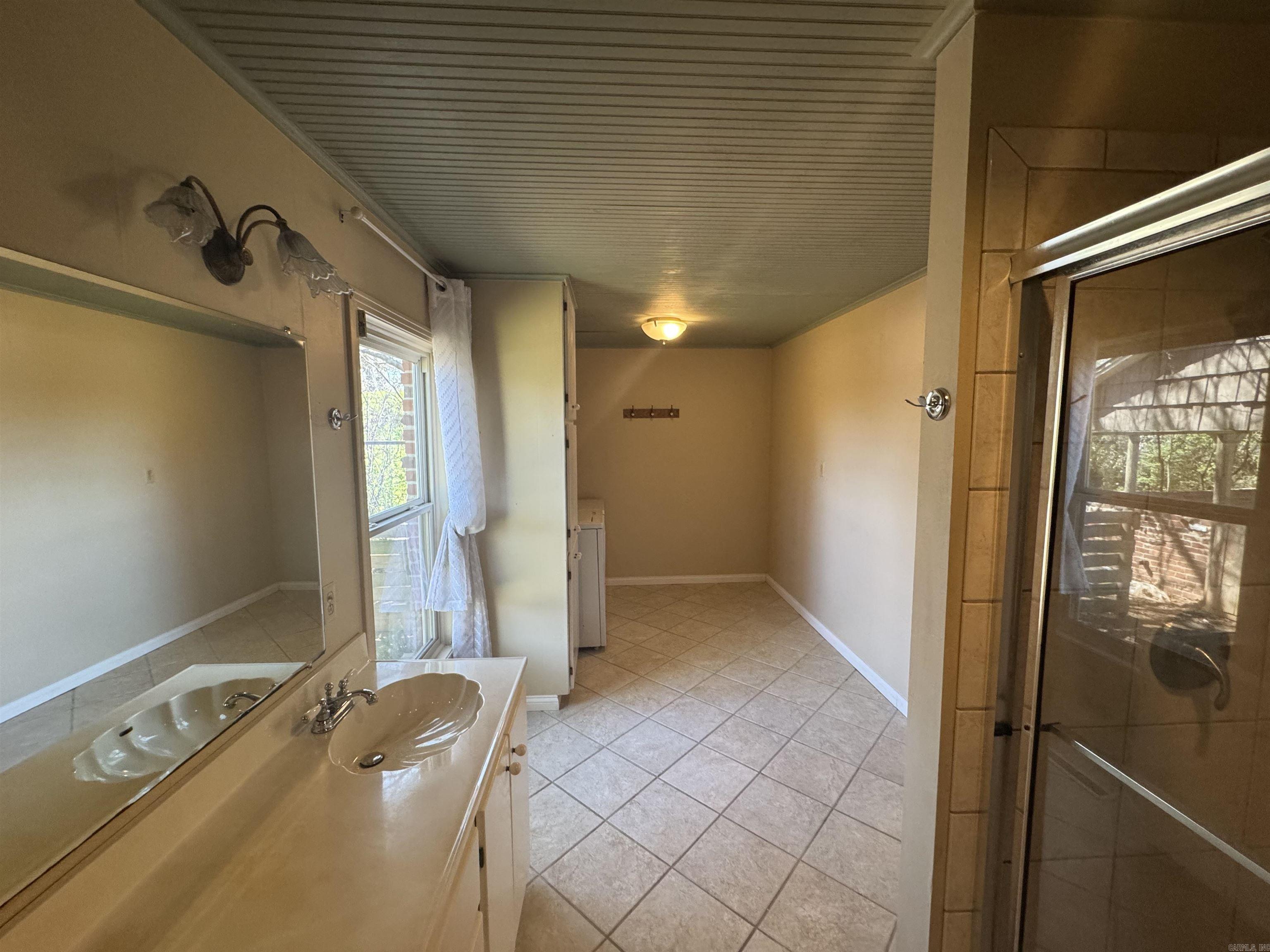 2201 S Q Street Property Photo 11