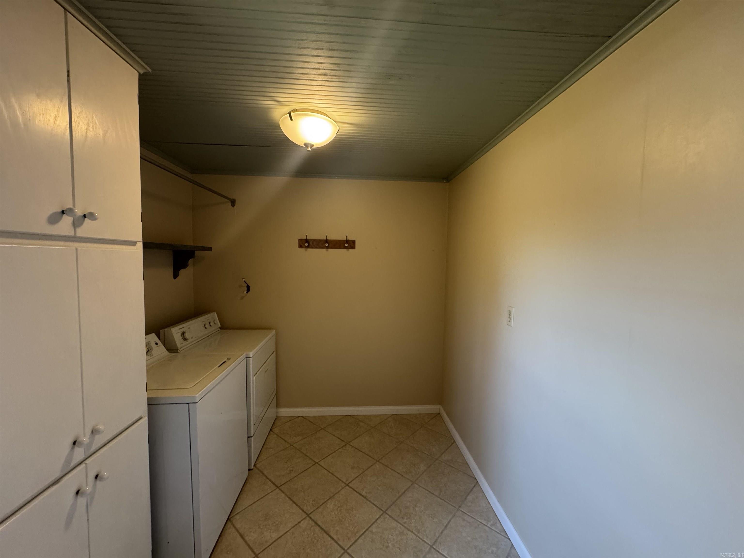2201 S Q Street Property Photo 14