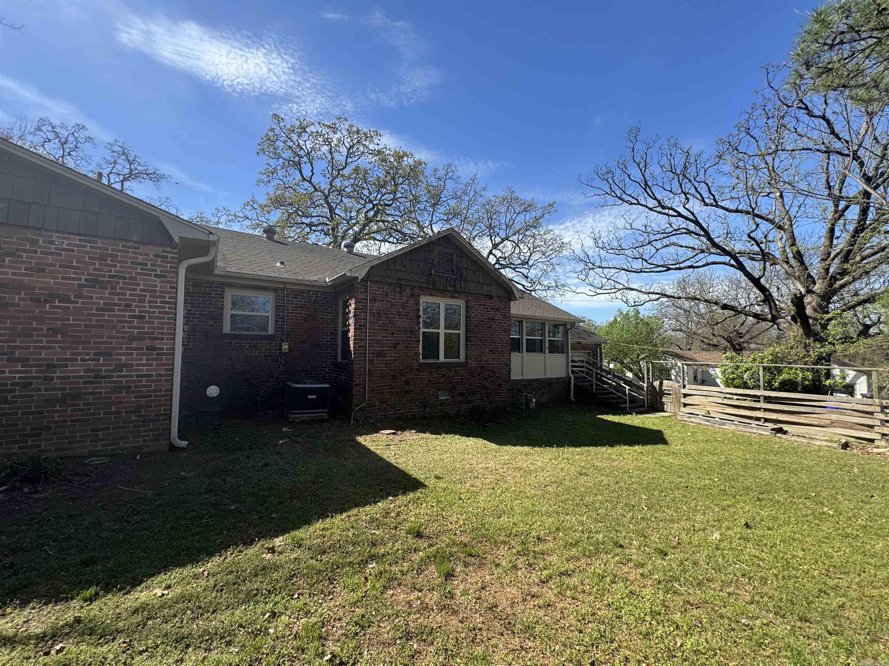 2201 S Q Street Property Photo 17