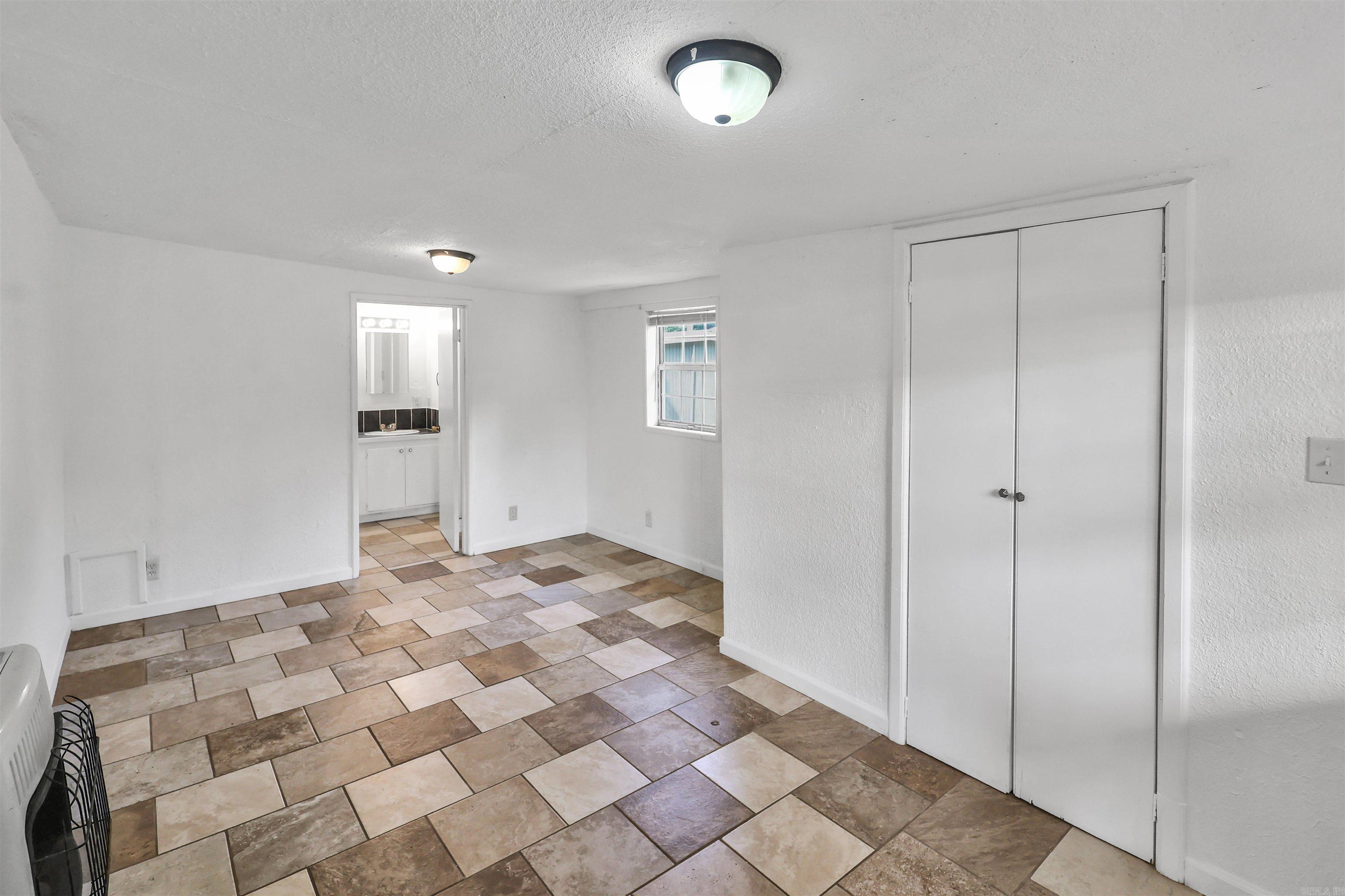 735 S 6th Street Property Photo 25