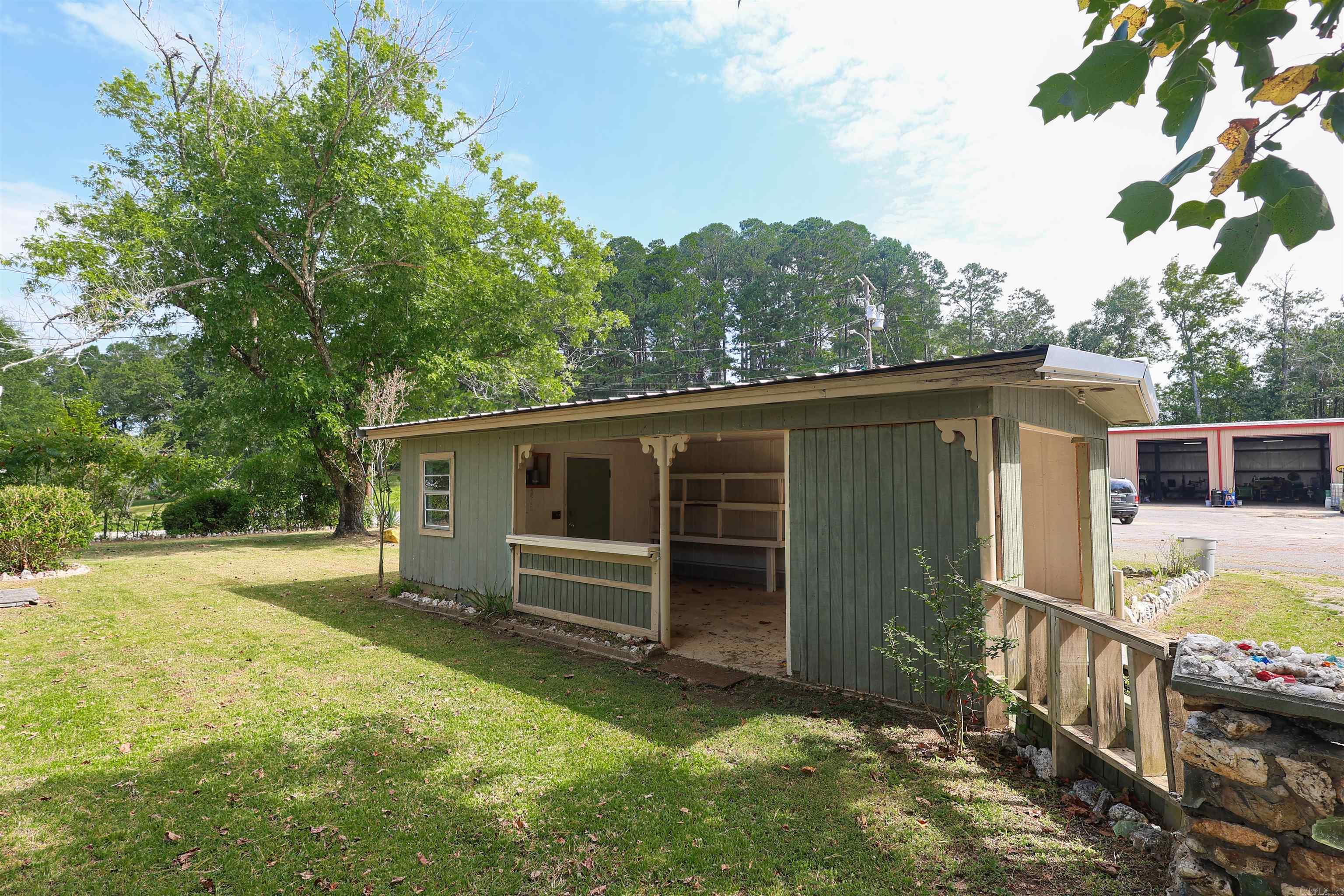 735 S 6th Street Property Photo 41