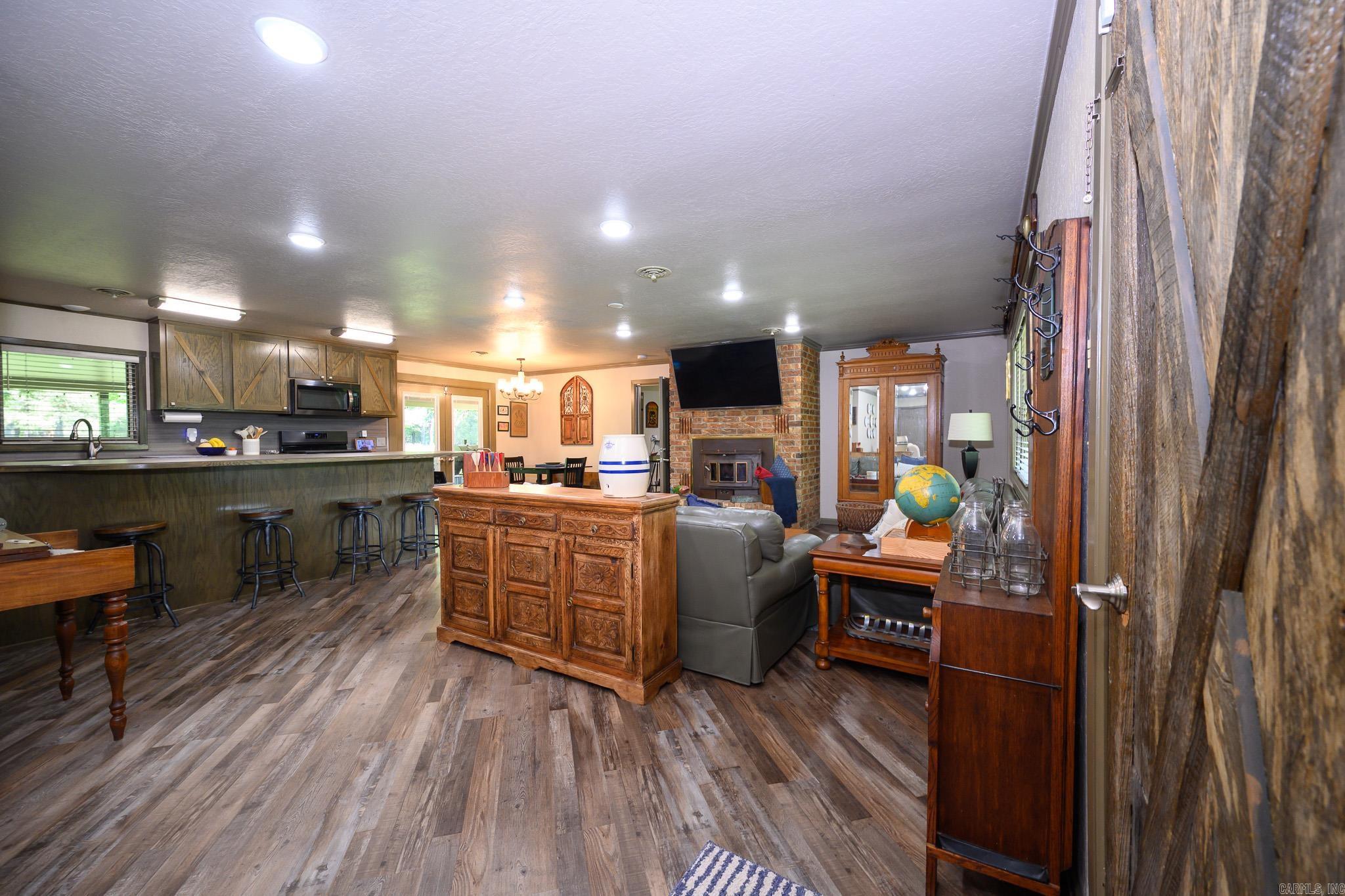 4050 Highway 71 Property Photo 7