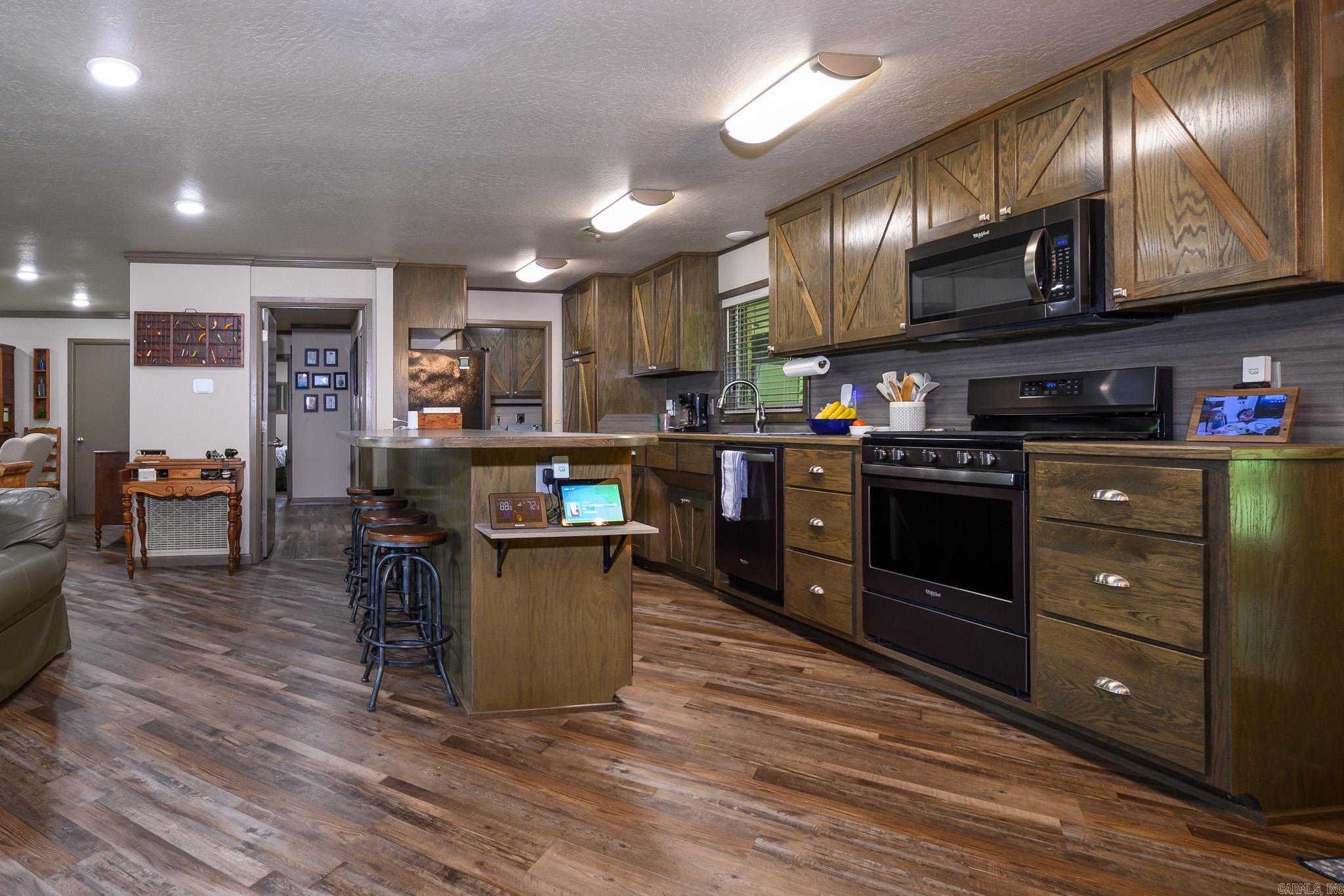 4050 Highway 71 Property Photo 11