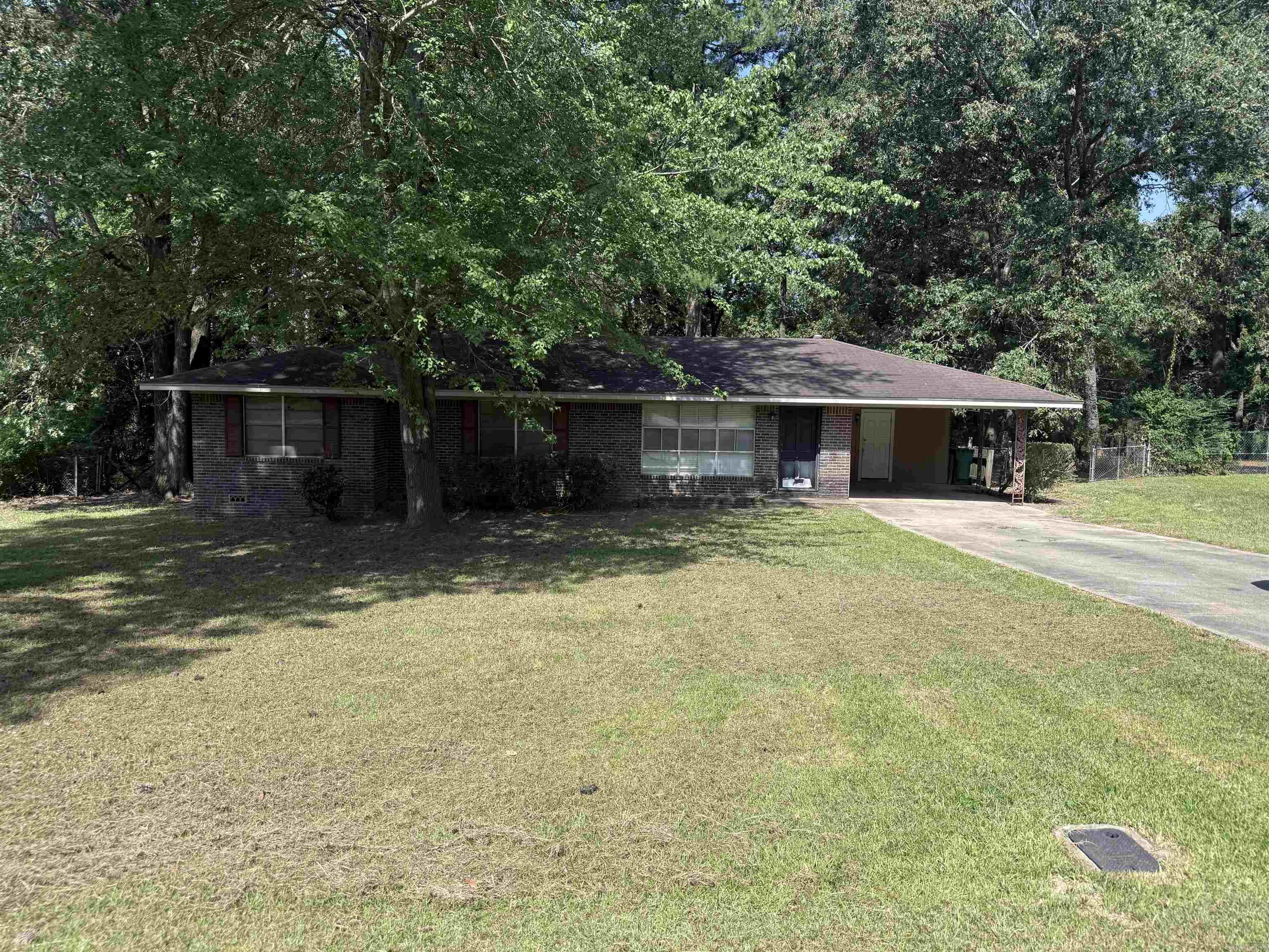 604 Carol Ave Property Photo 1