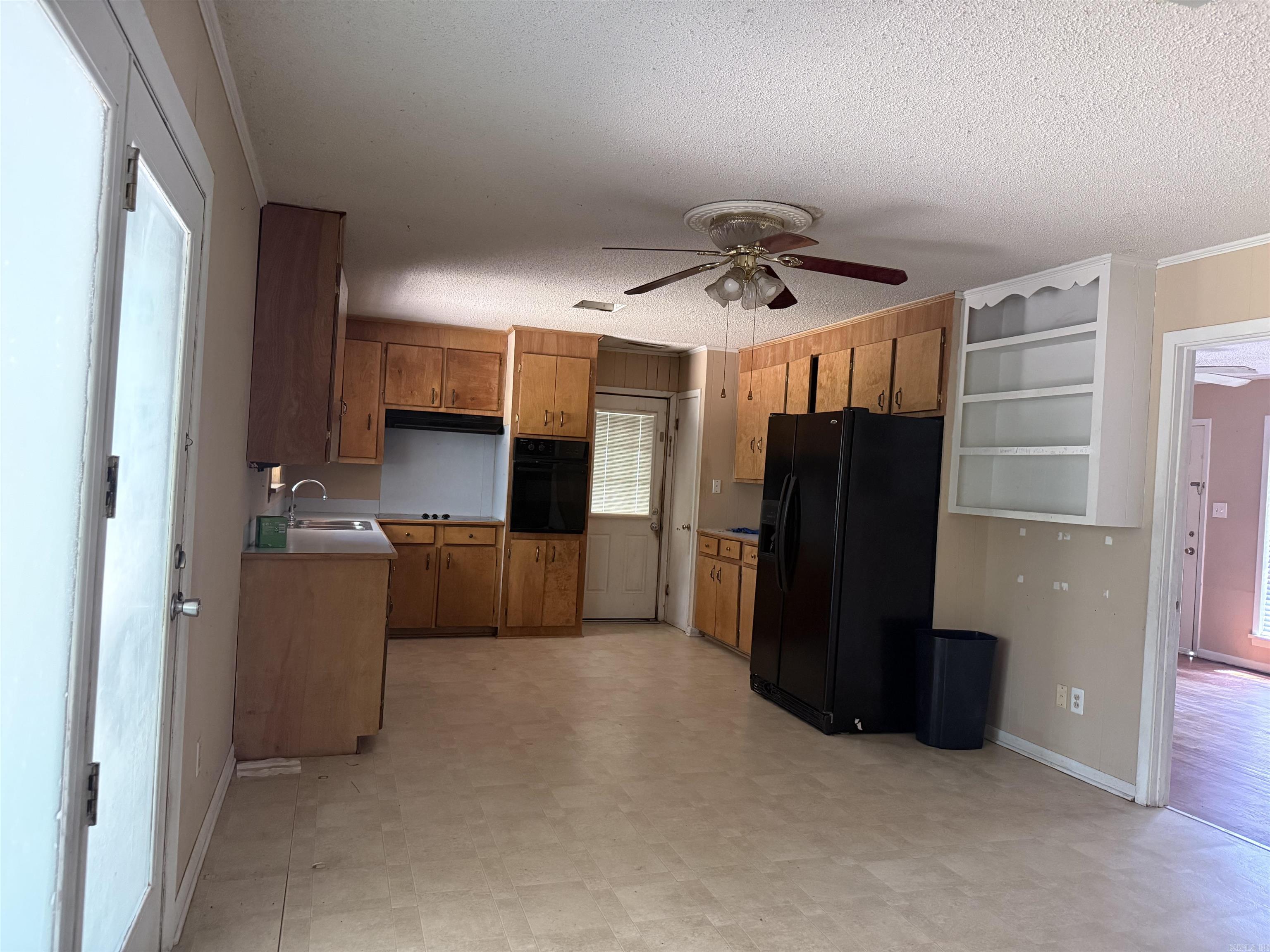 604 Carol Ave Property Photo 4