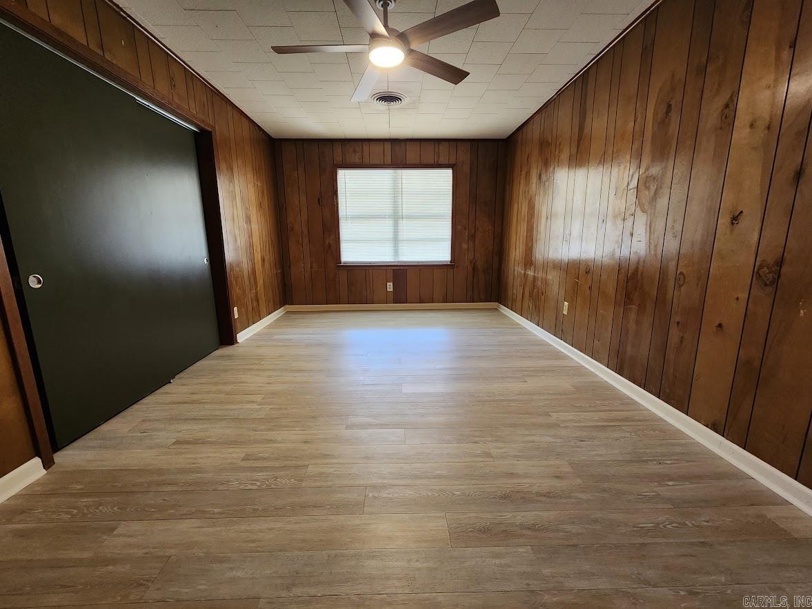 2202 Helena St Property Photo 11