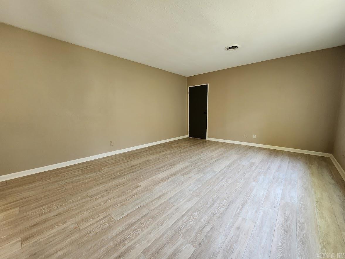 2202 Helena St Property Photo 14