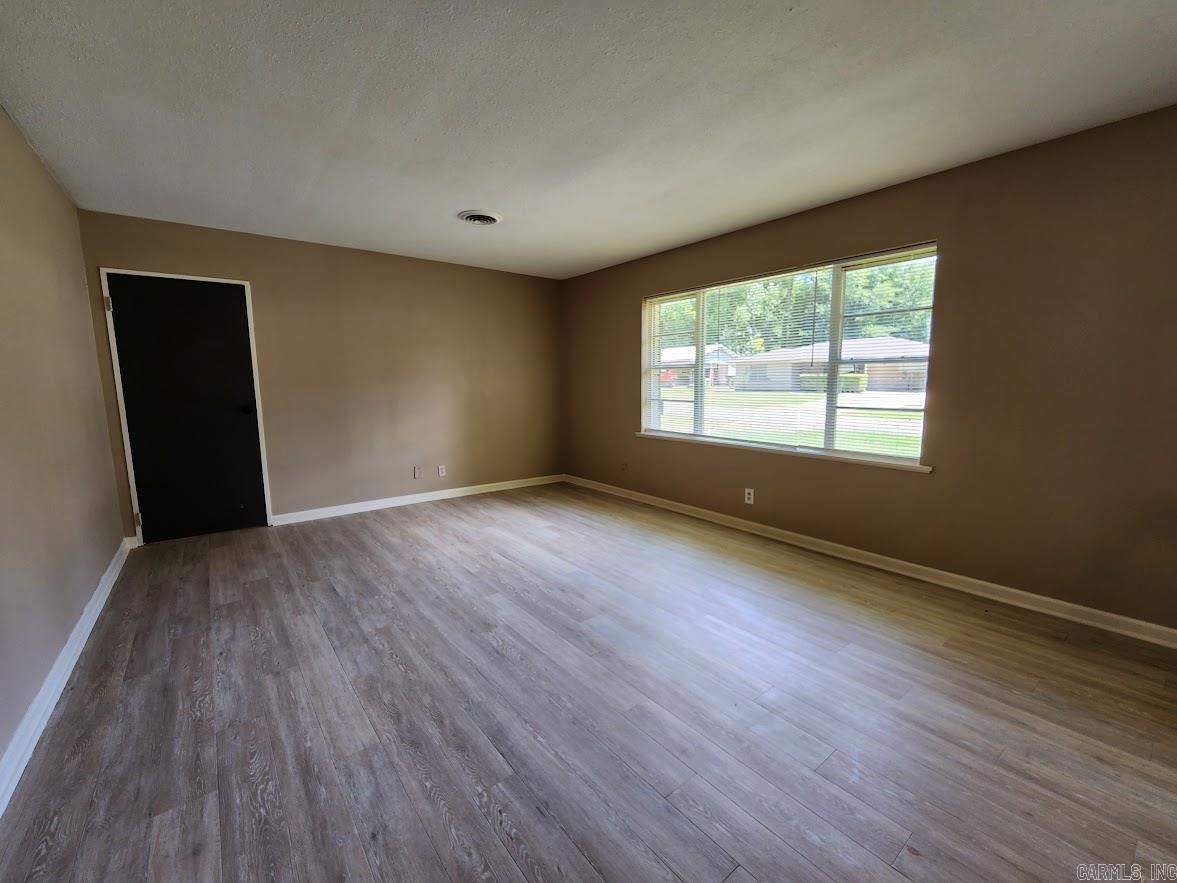 2202 Helena St Property Photo 15
