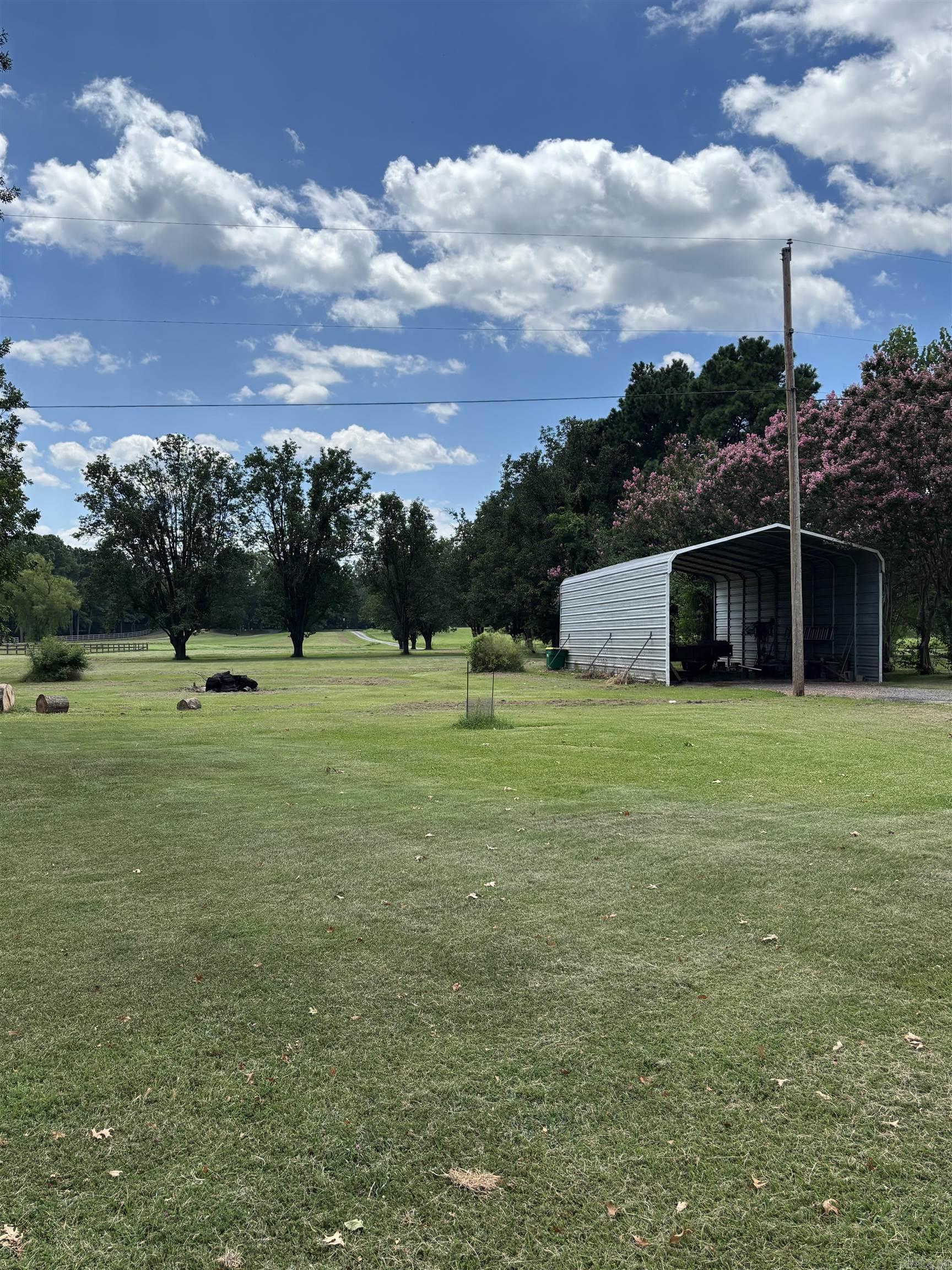 7517 Beck Road Property Photo 4