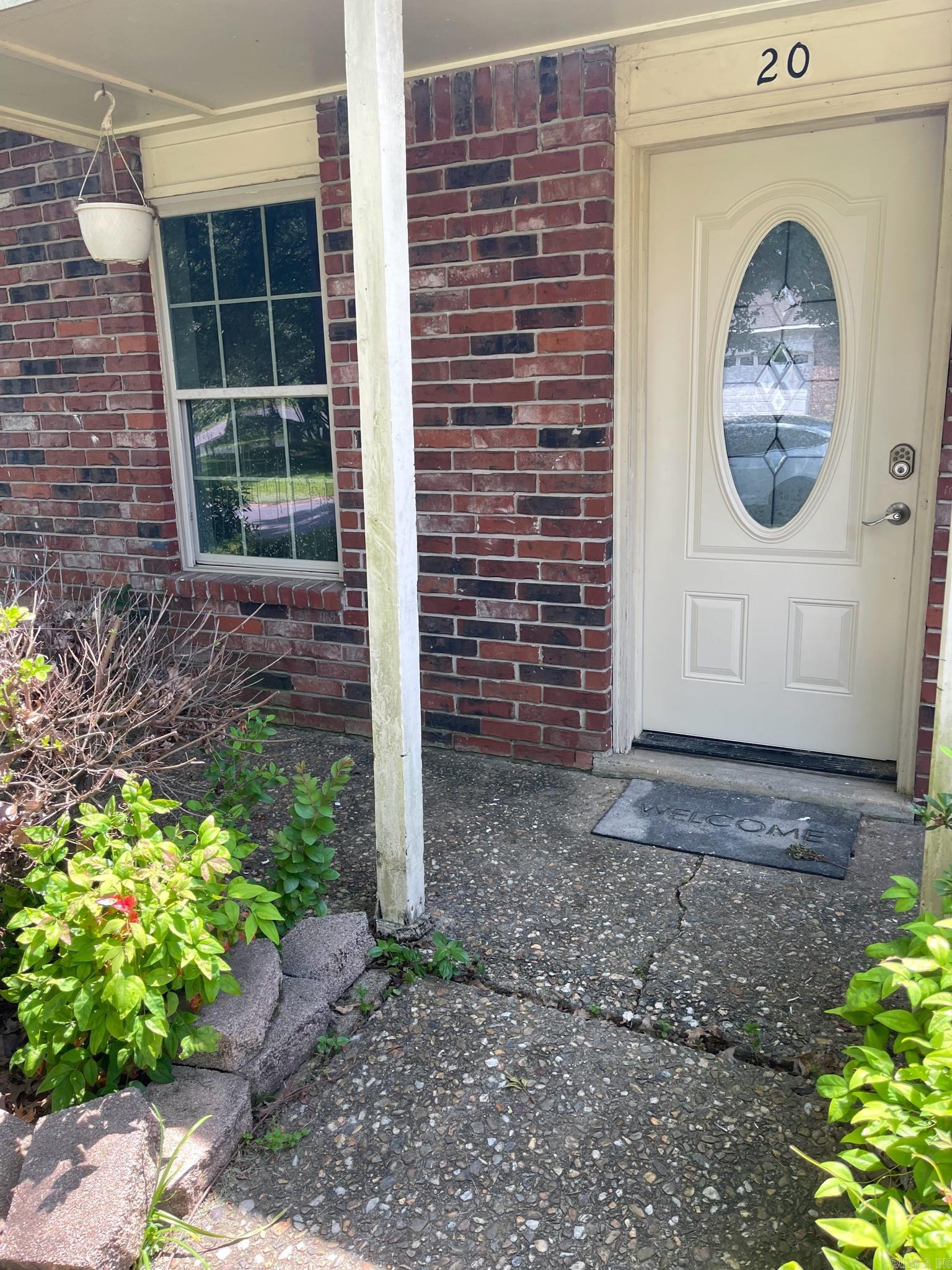 20 Creekdale Drive Property Photo 2