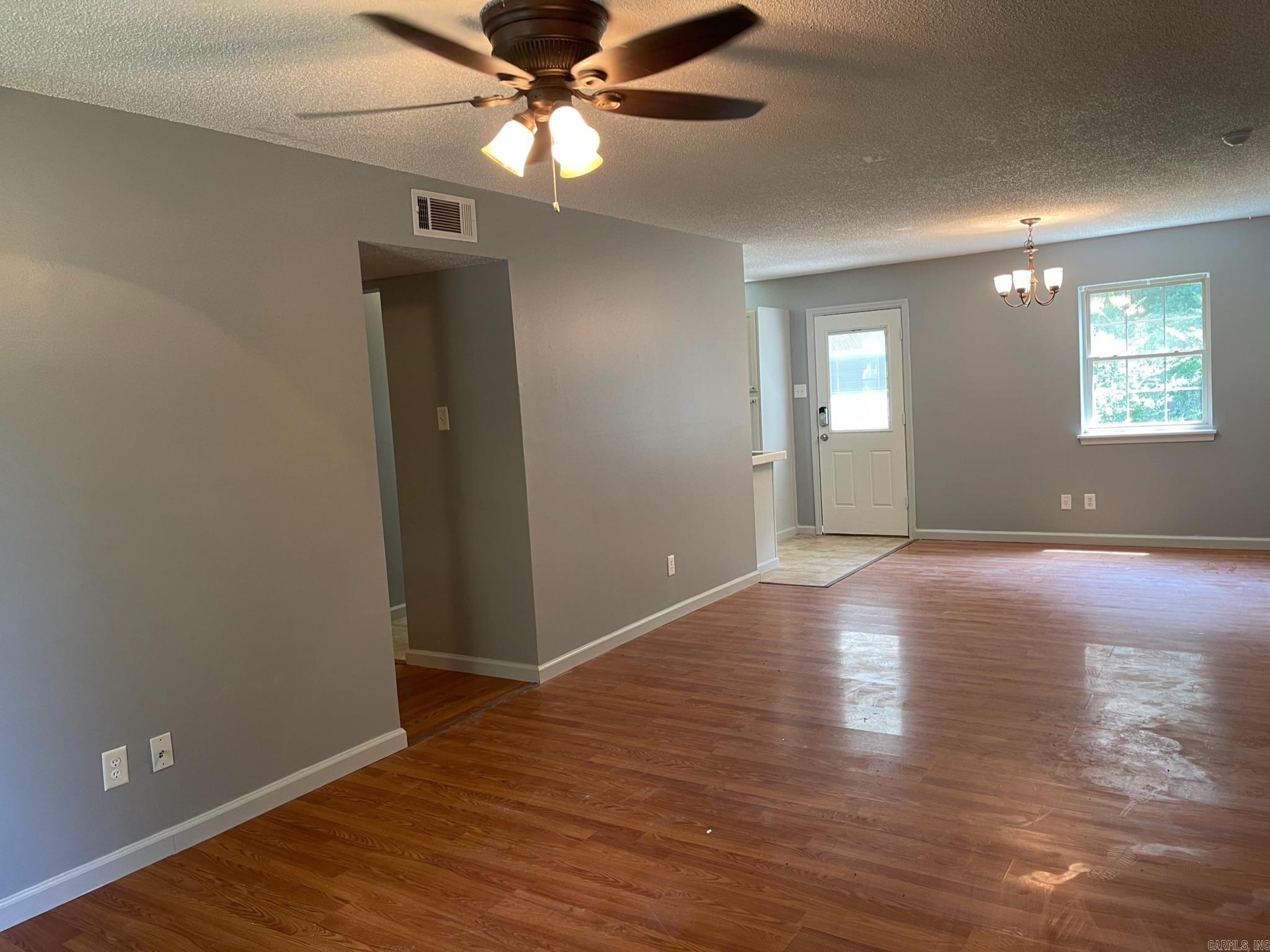 20 Creekdale Drive Property Photo 11
