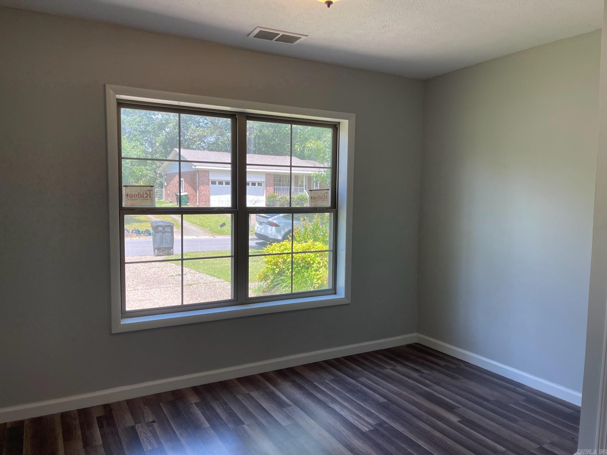 20 Creekdale Drive Property Photo 15