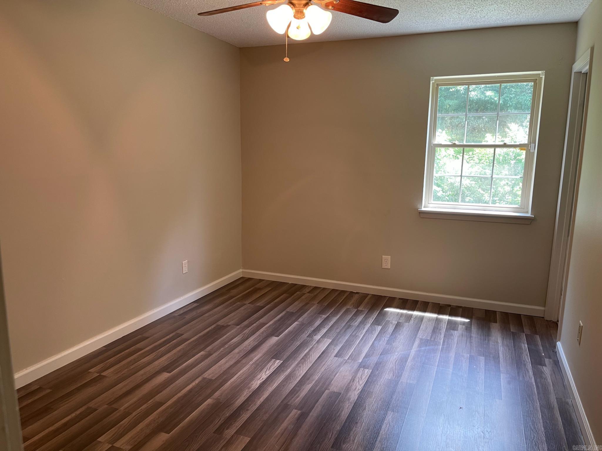 20 Creekdale Drive Property Photo 17
