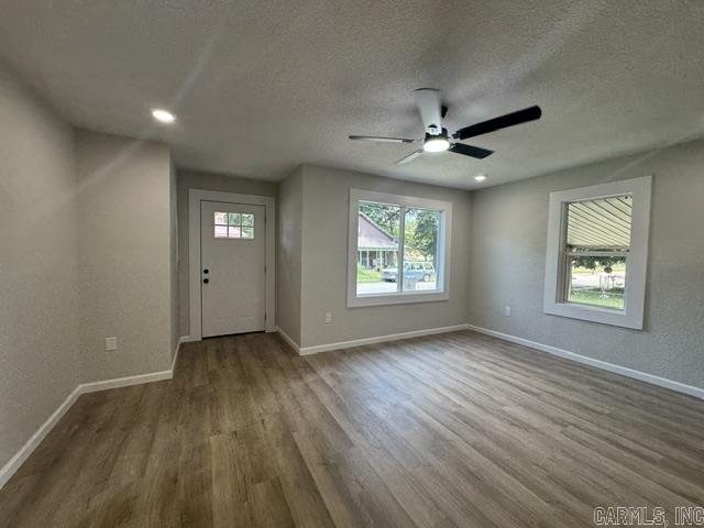 412 E Poplar Property Photo 9