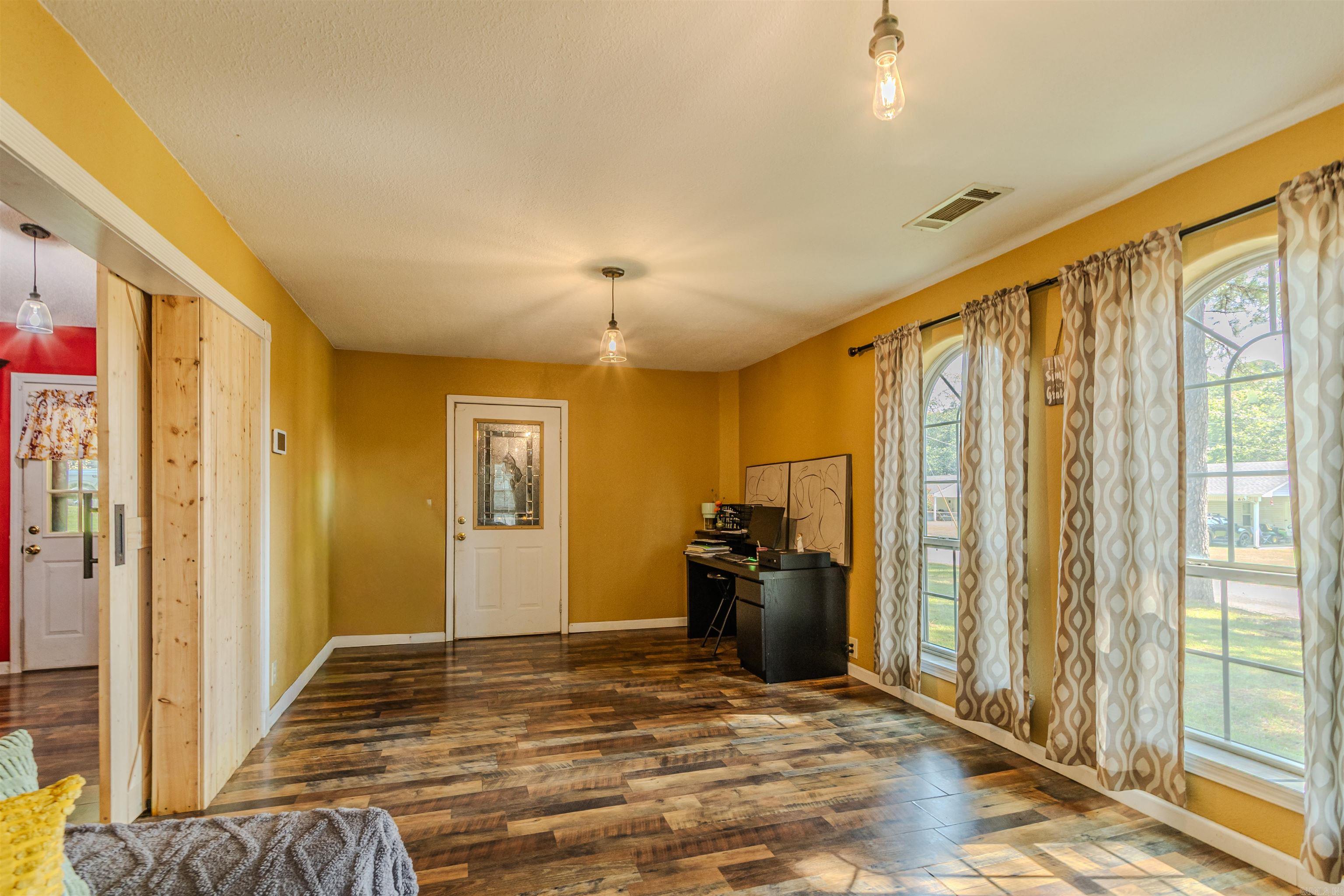 4100 Orion Dr Property Photo 10