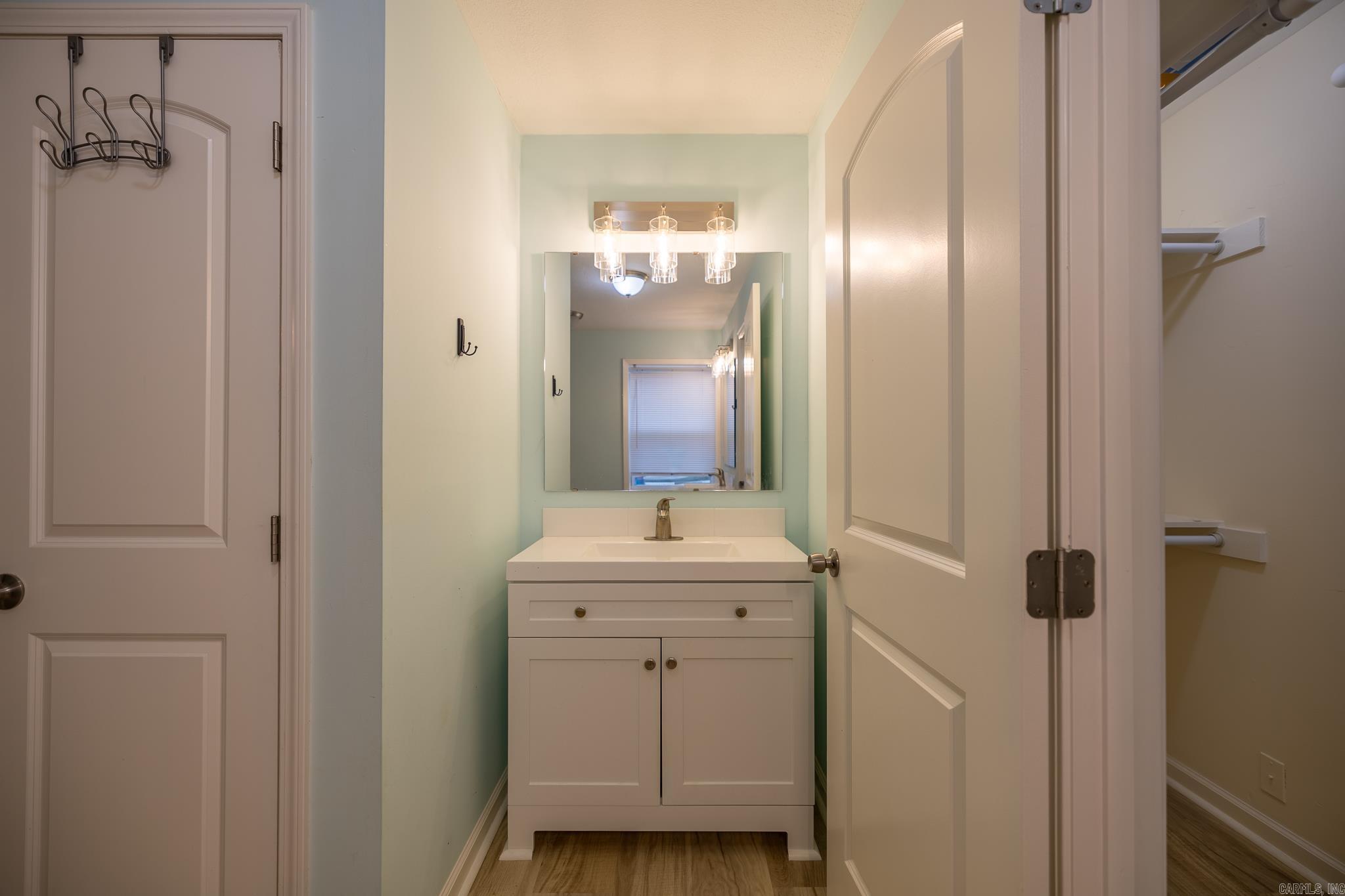 111 Cr 1412 Property Photo 22