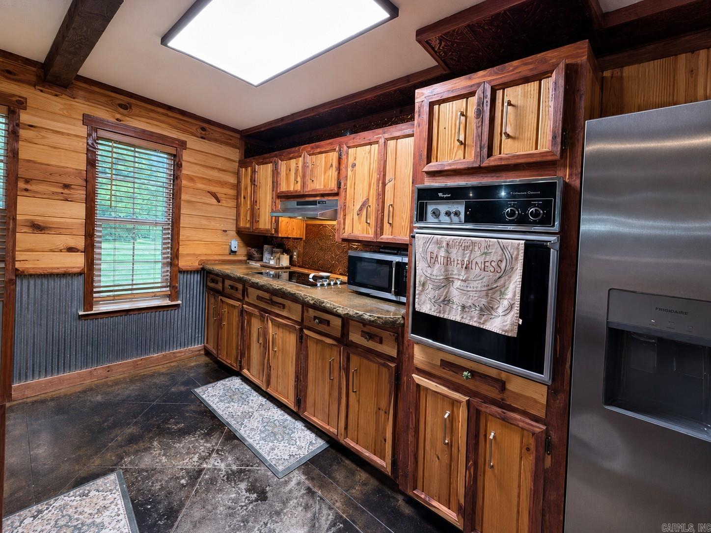 77 Grant 4652 Property Photo 12