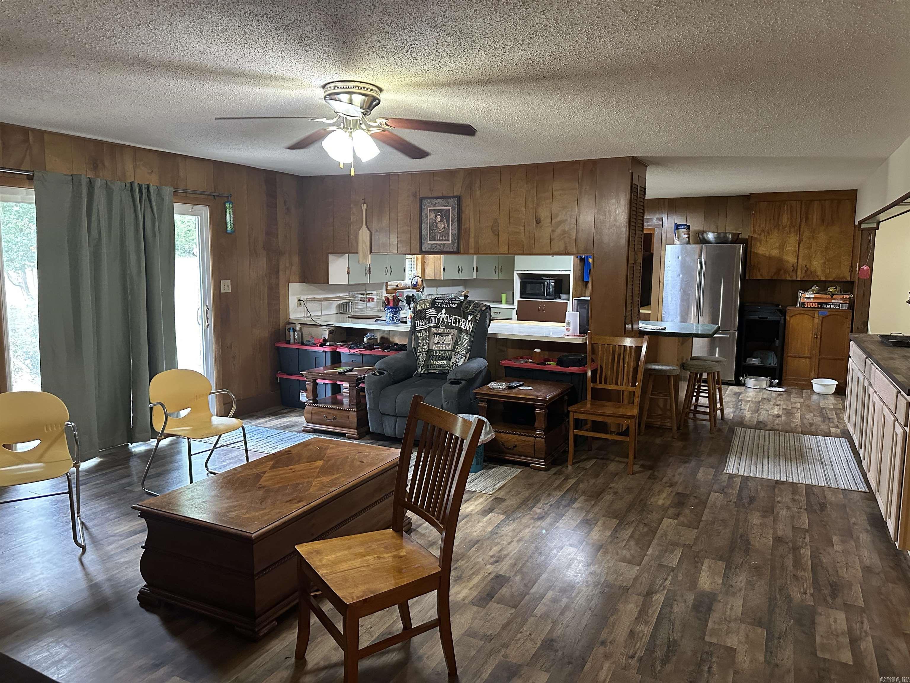 1201 Magnolia Drive Property Photo 4