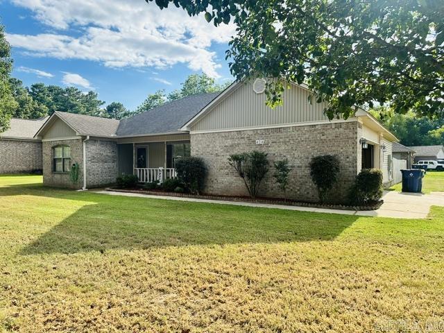 424 Nottingham Drive Property Photo 1