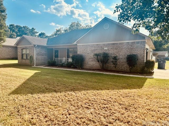 424 Nottingham Drive Property Photo 2