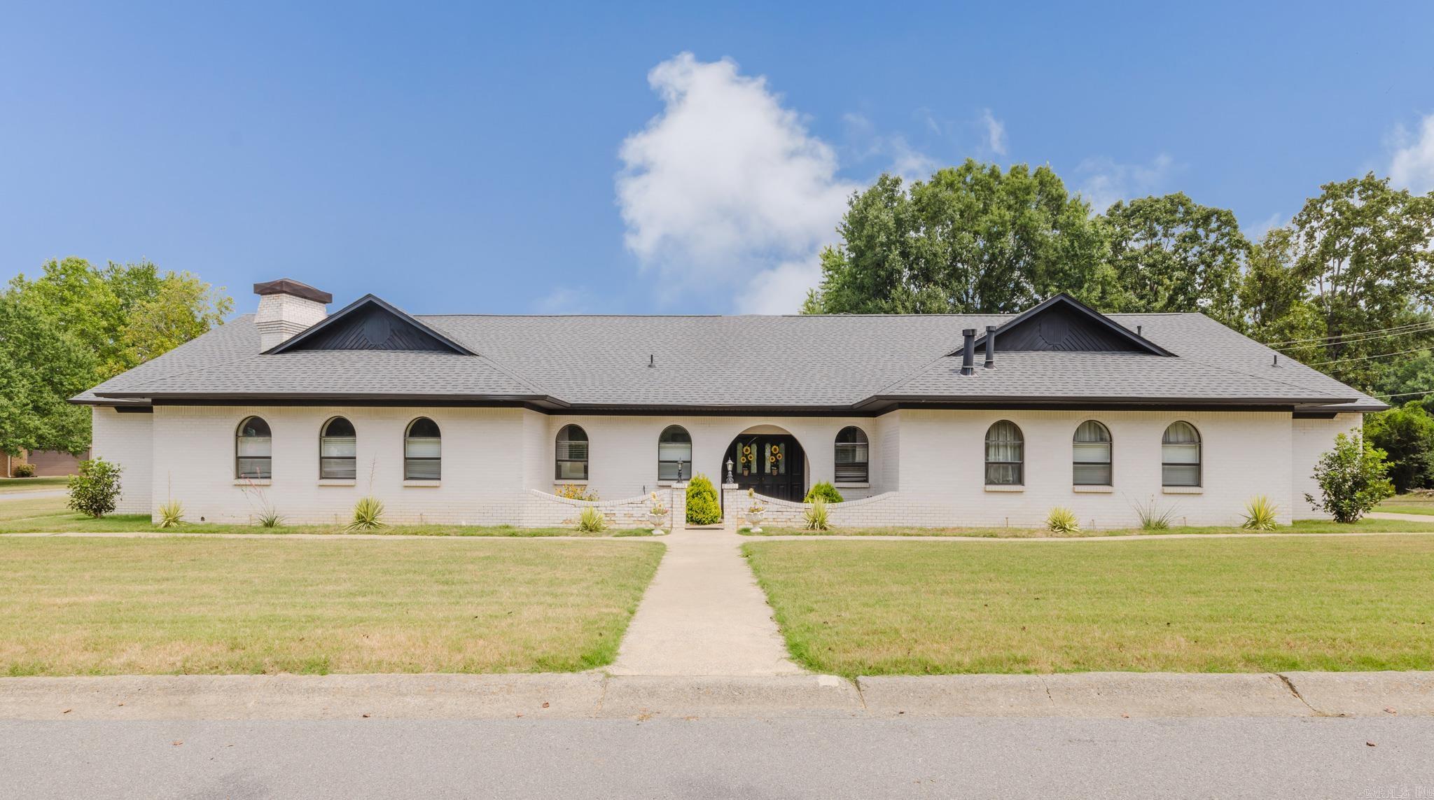 1 Warbler Drive Property Photo 1