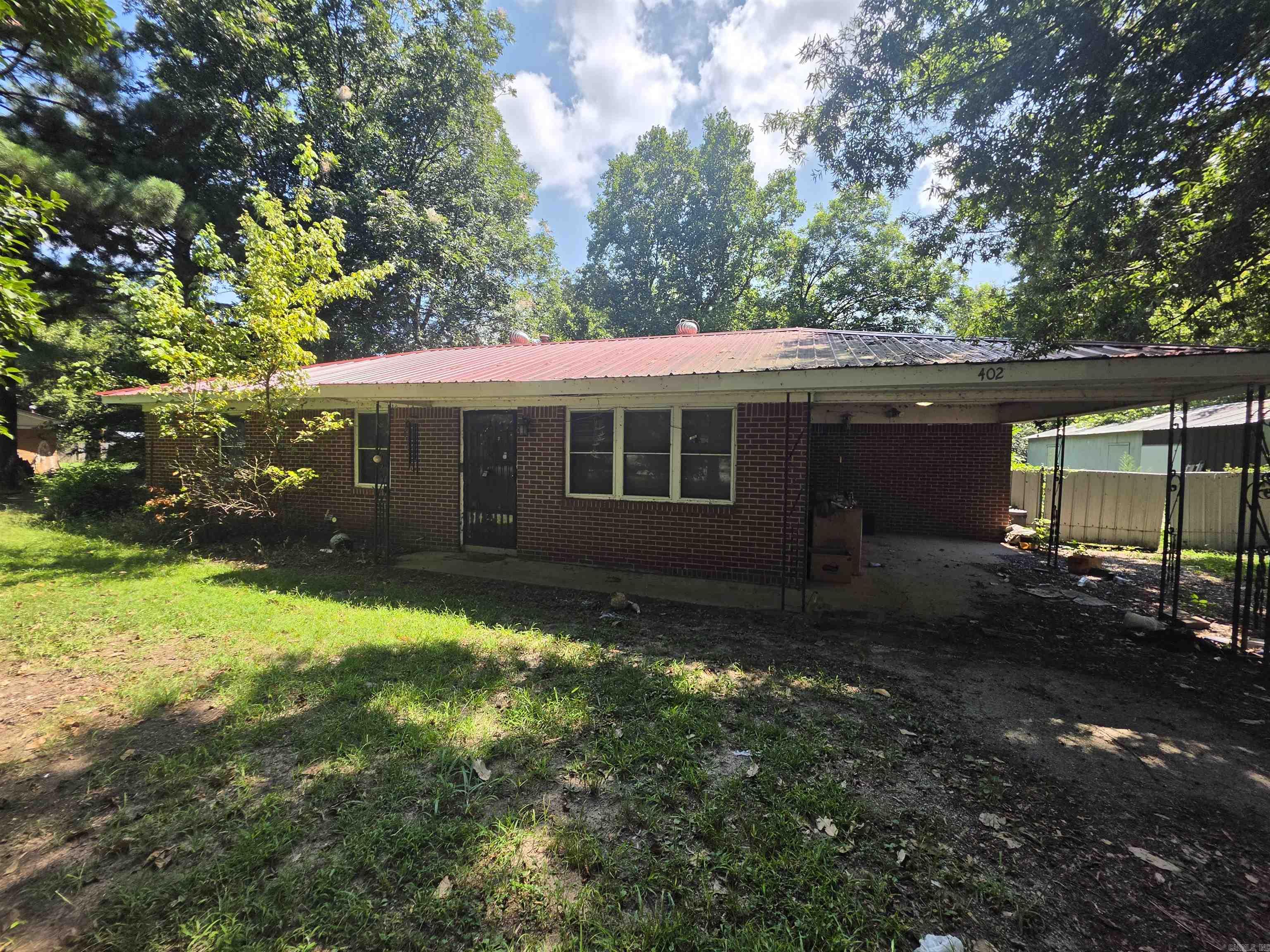 402 Highway 224 E Property Photo 1