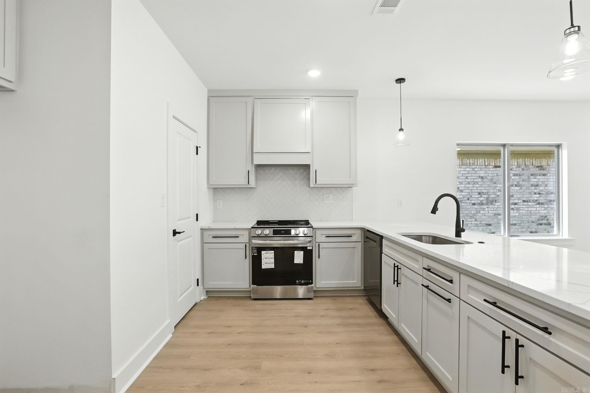 13518 Teton Drive Property Photo 11