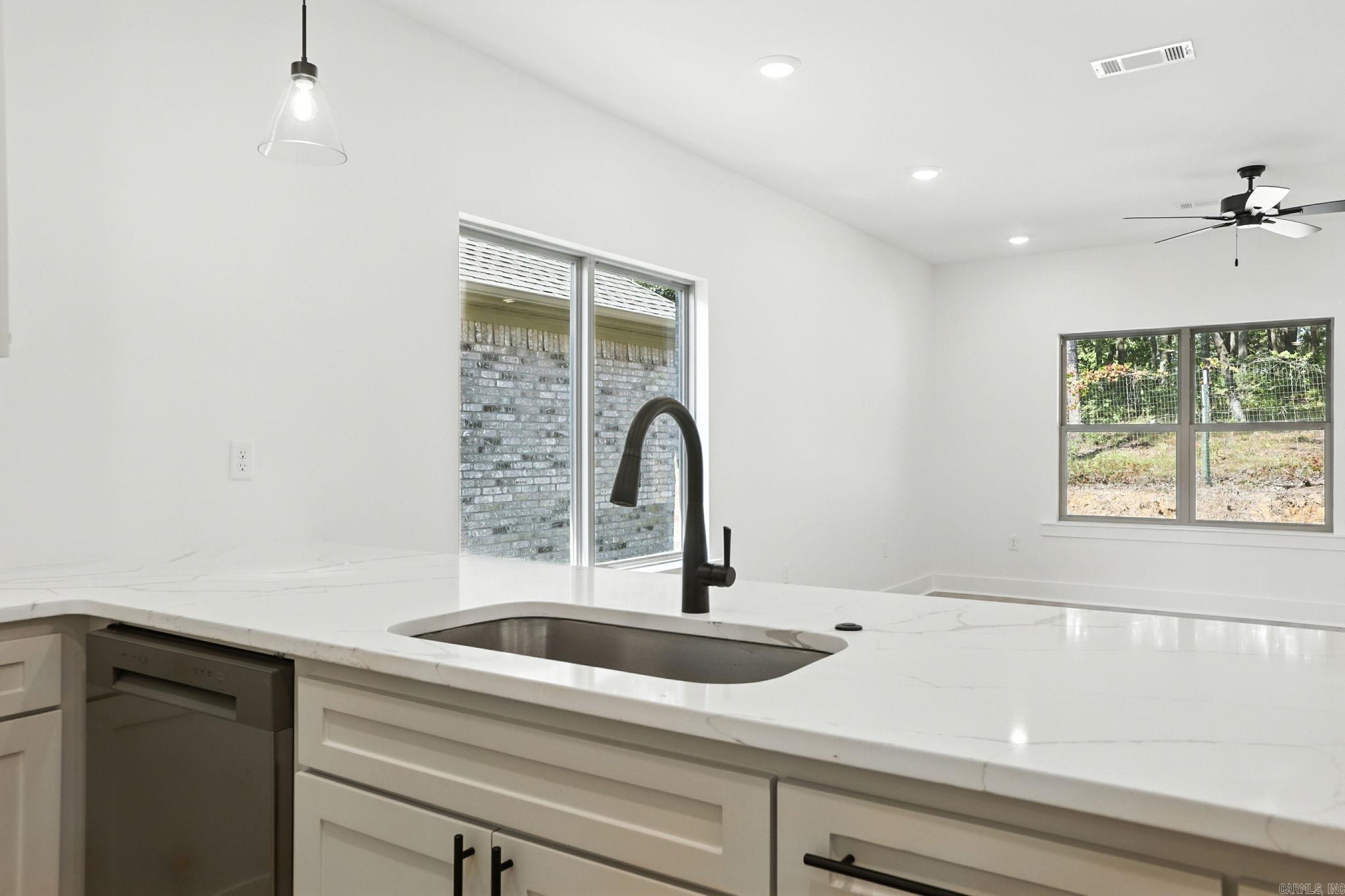 13518 Teton Drive Property Photo 15