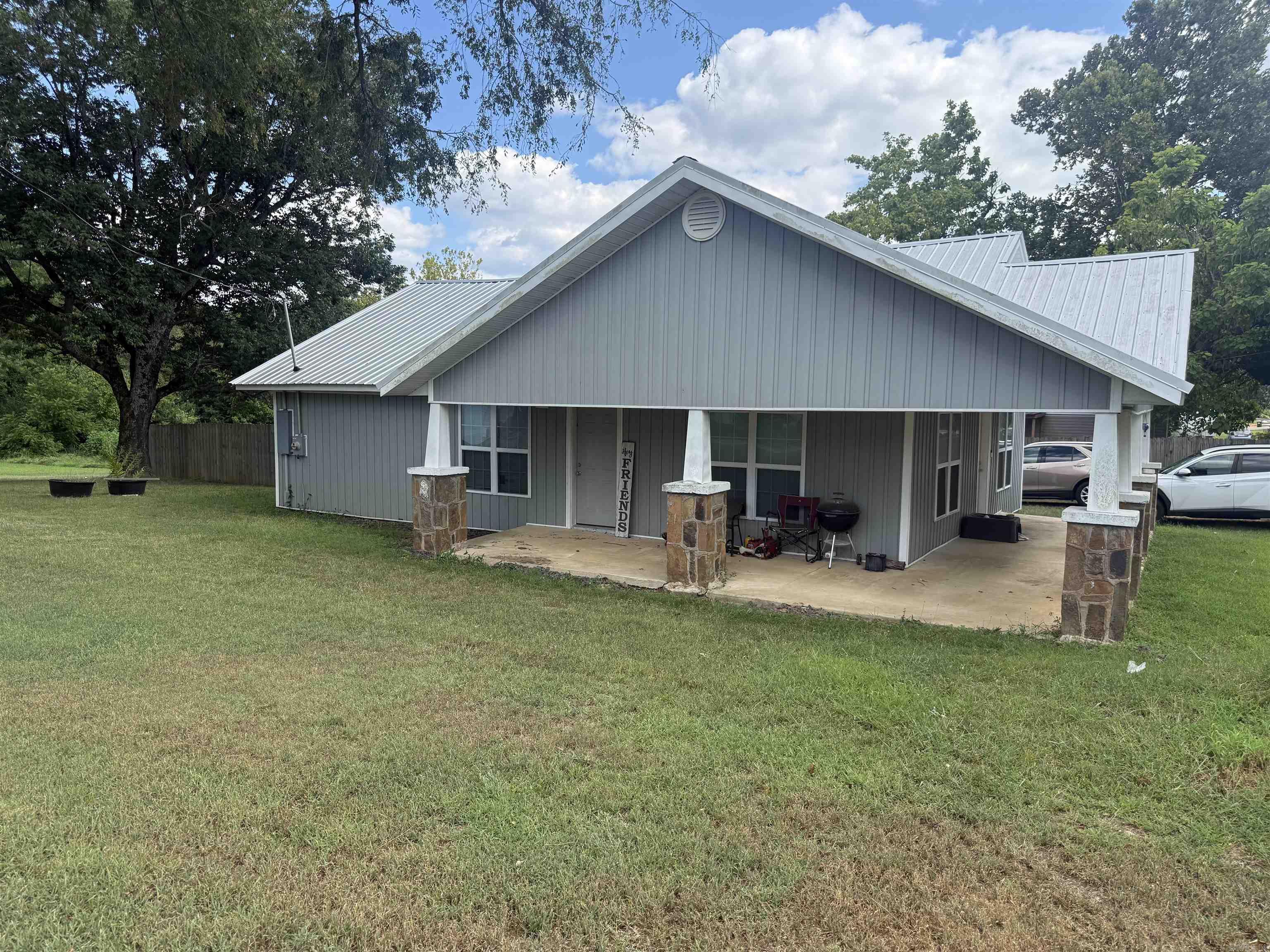 69 College Street Property Photo 16