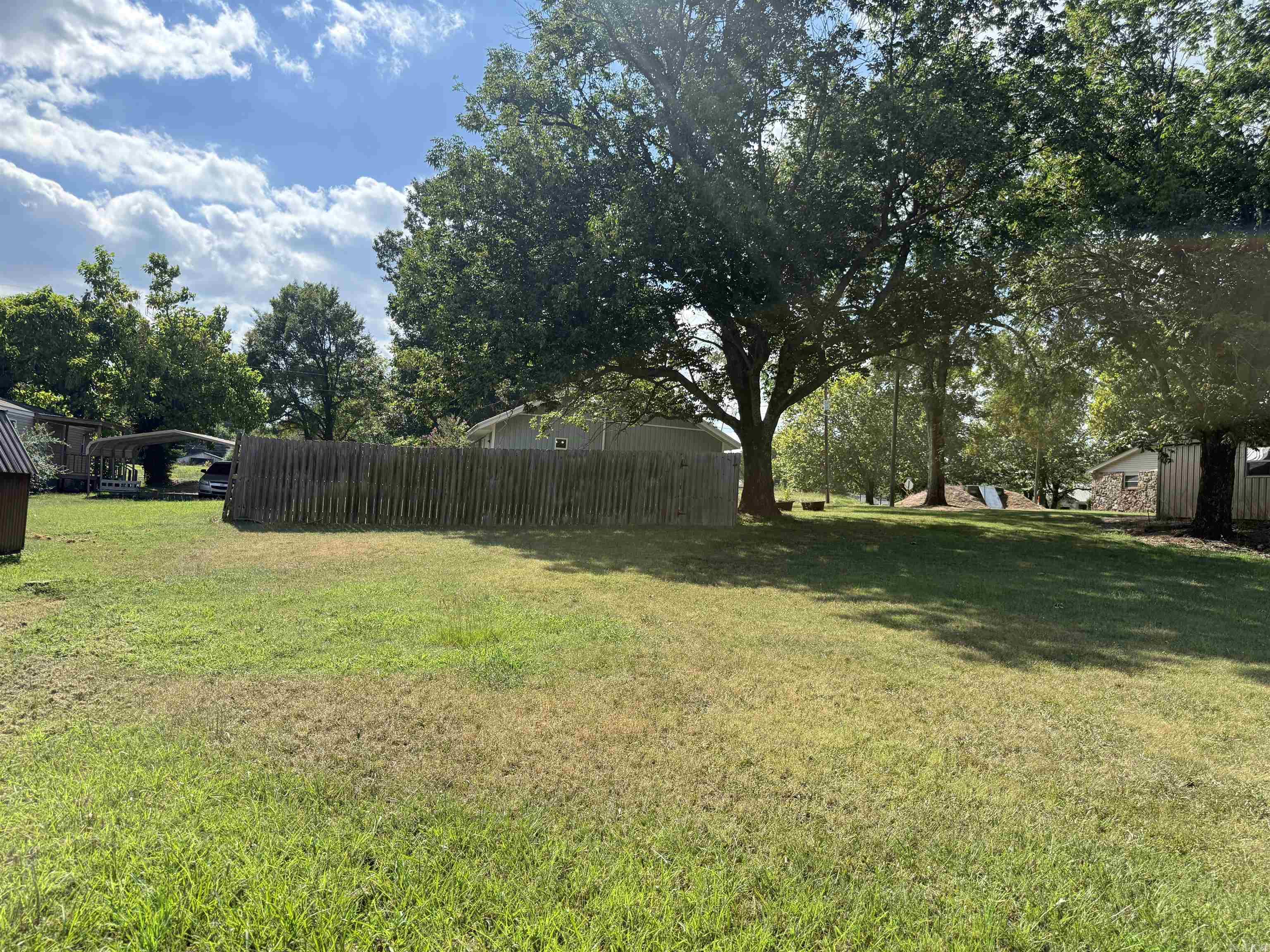 69 College Street Property Photo 18