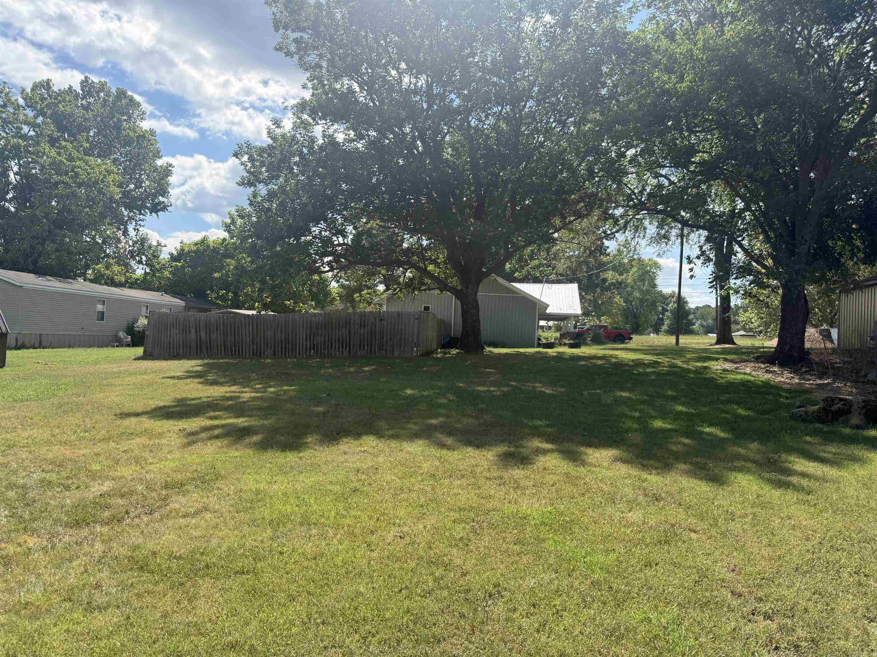69 College Street Property Photo 20