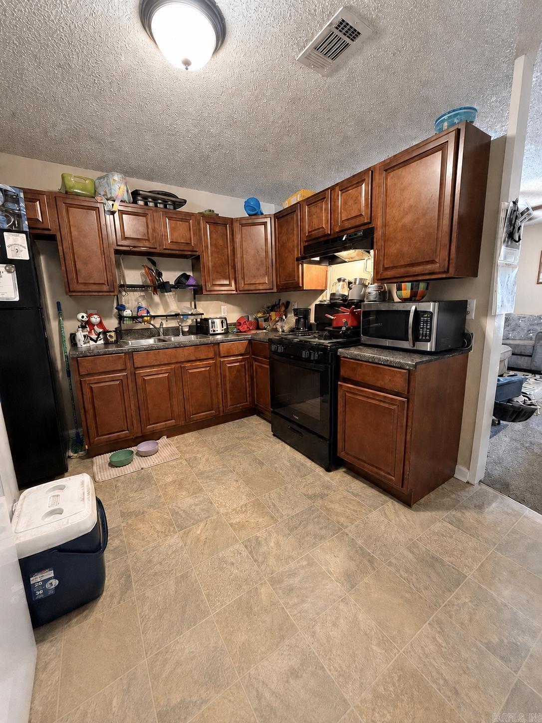 33 Hiland Pl Property Photo 8