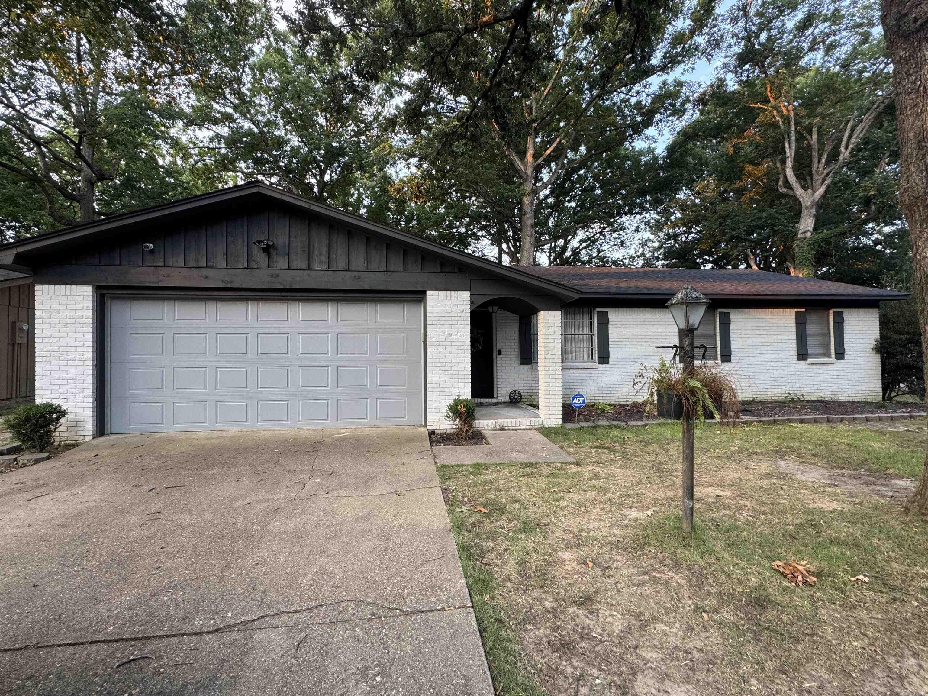 600 Bristol Drive Property Photo 1