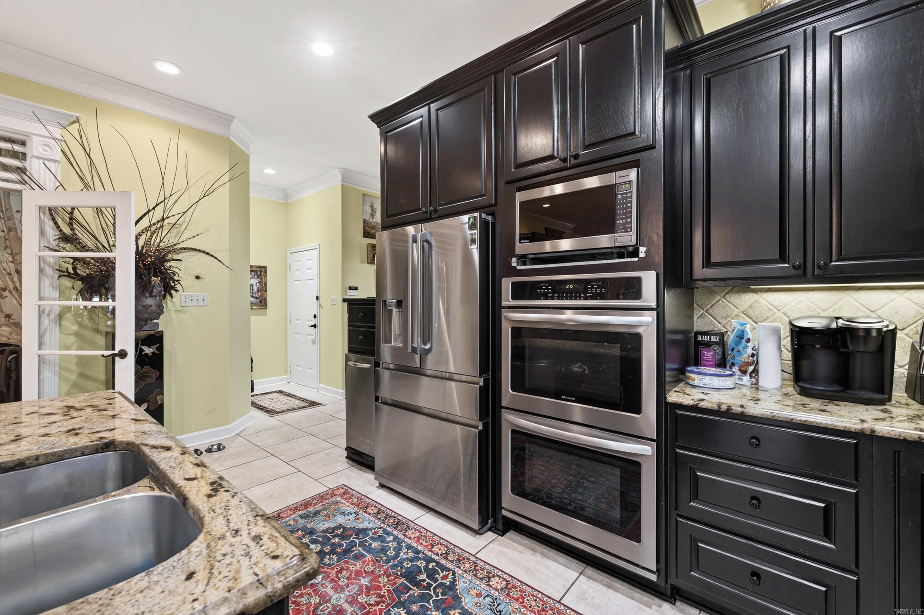 106 Waterloo Cove Property Photo 7