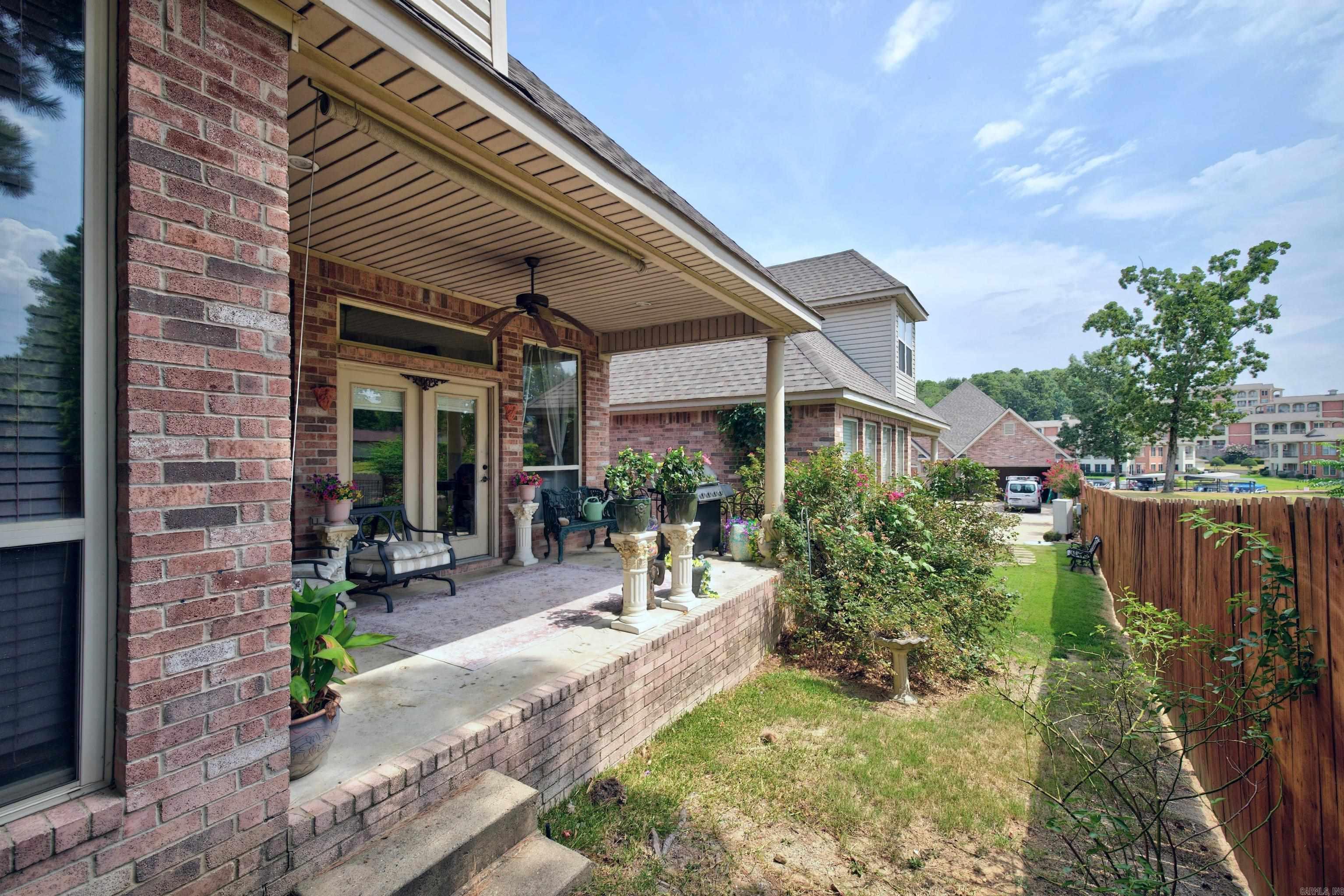 106 Waterloo Cove Property Photo 37