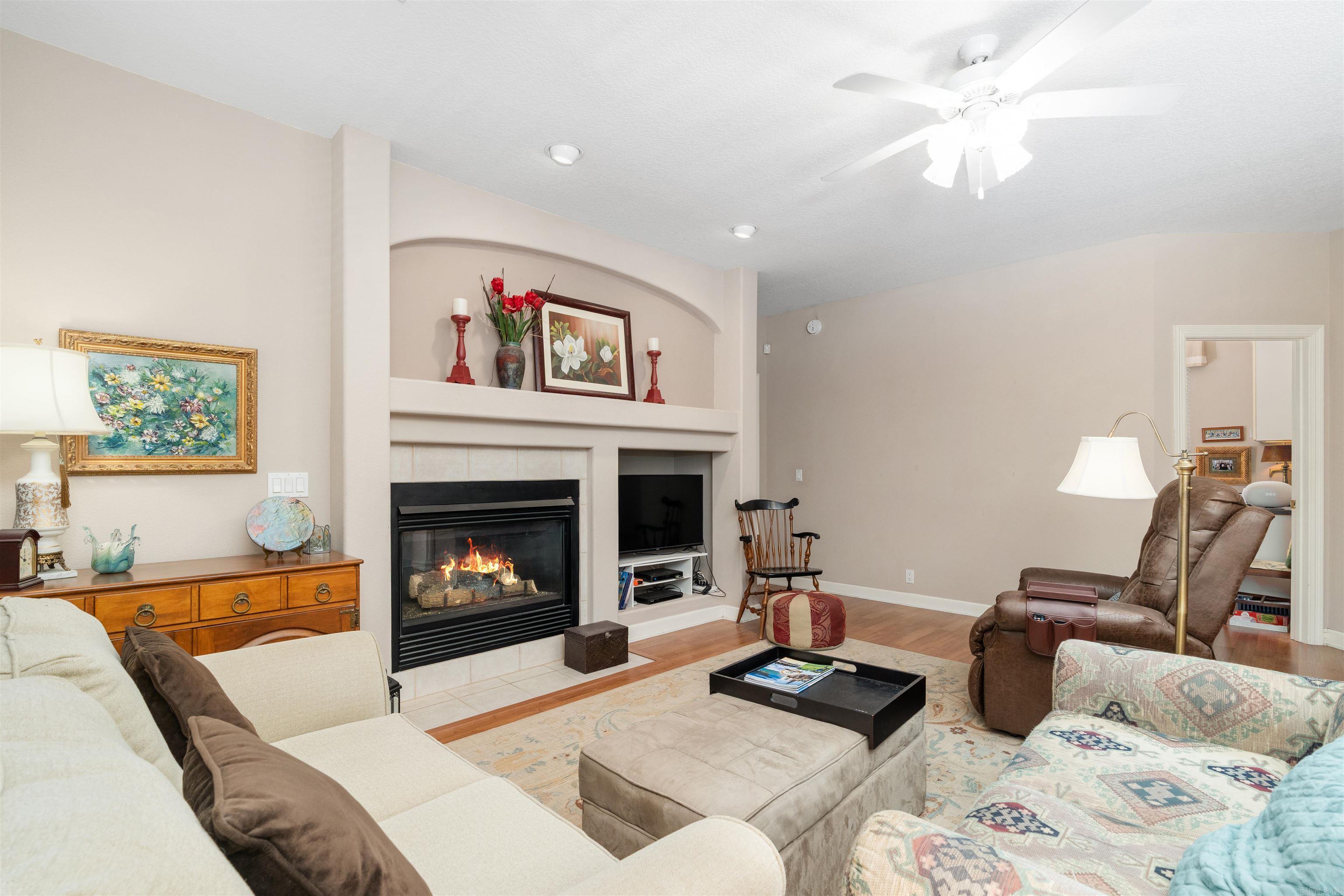 106 Cifuentes Way Property Photo 6