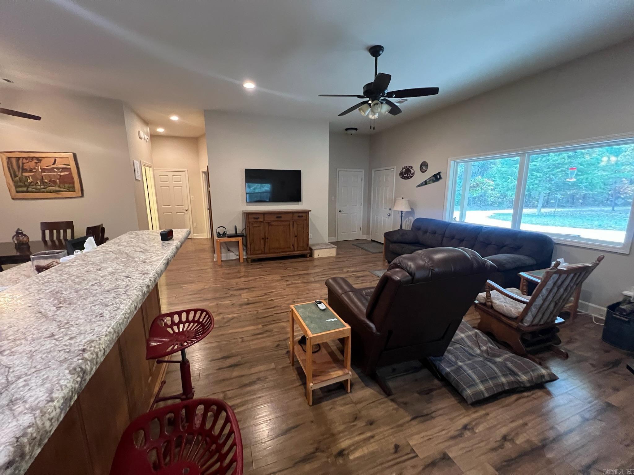 2327 Hwy 7n Property Photo 35