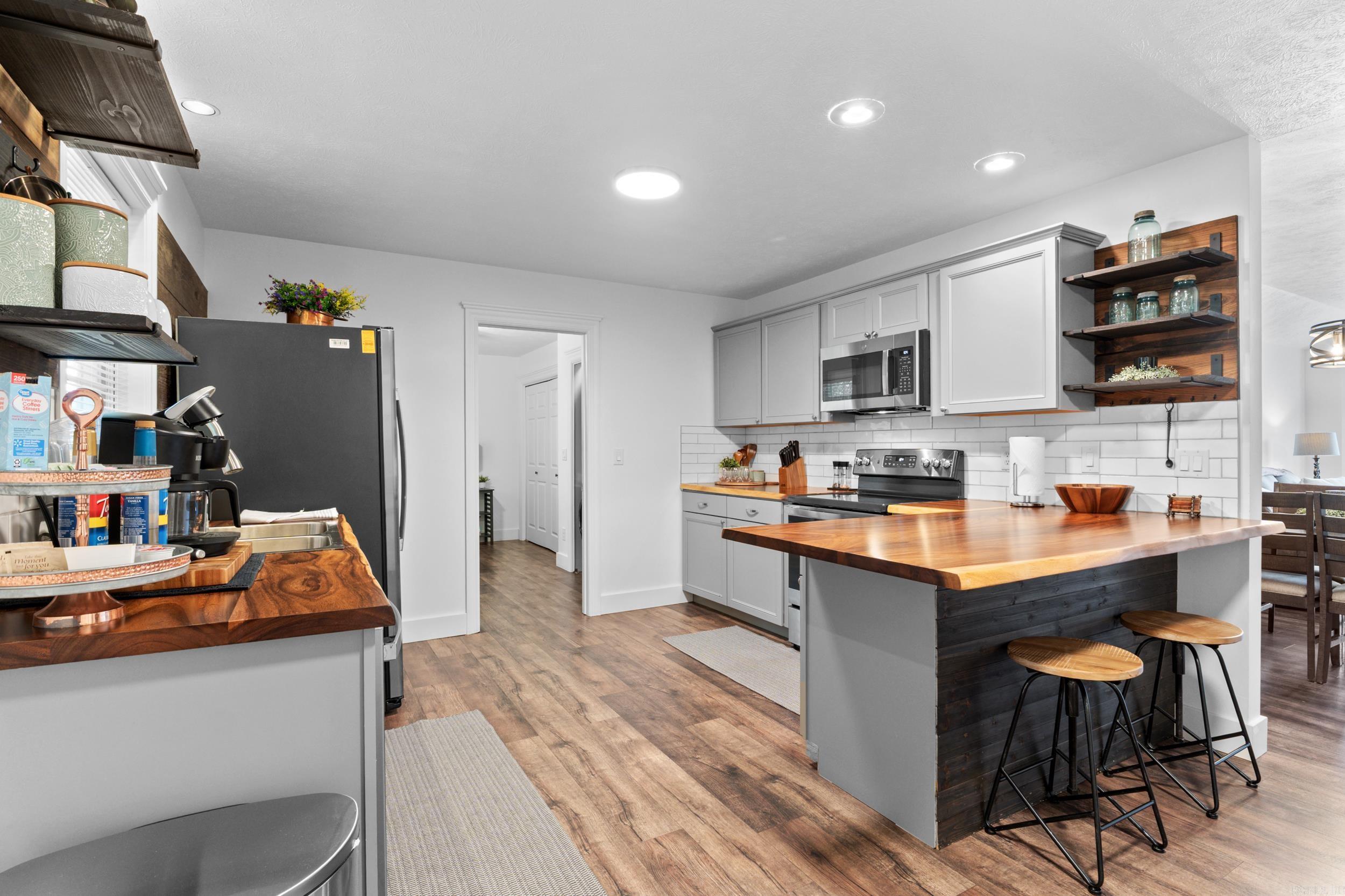 23 Apache Circle Property Photo 7
