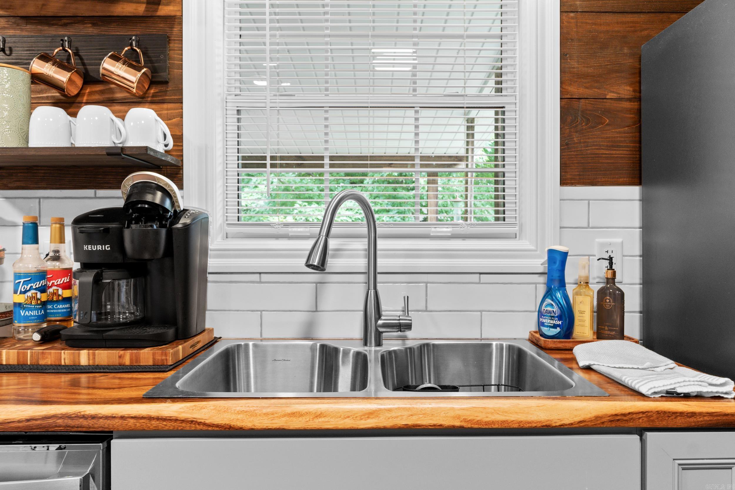 23 Apache Circle Property Photo 8