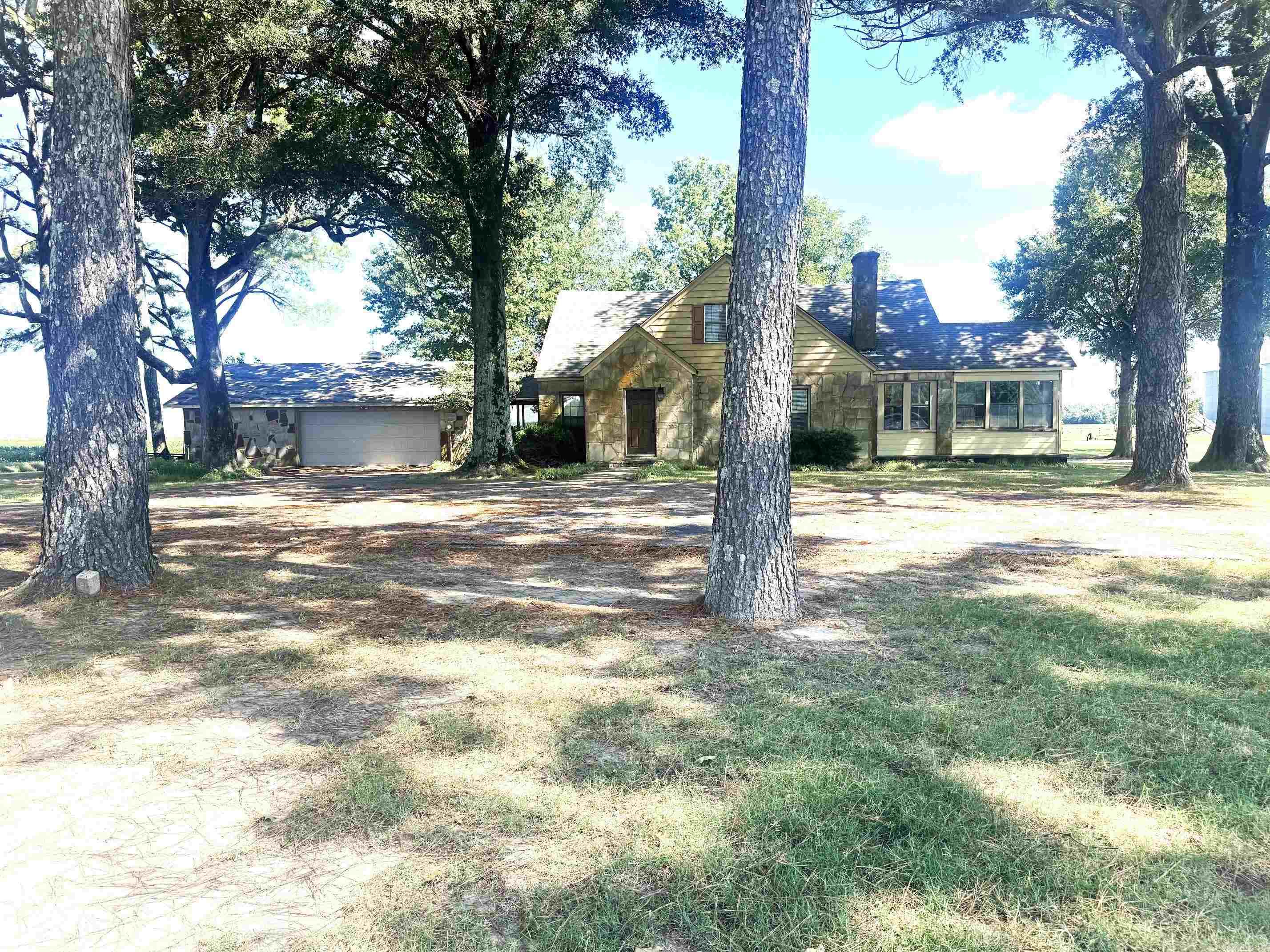 2222 Hwy 64 Property Photo 2