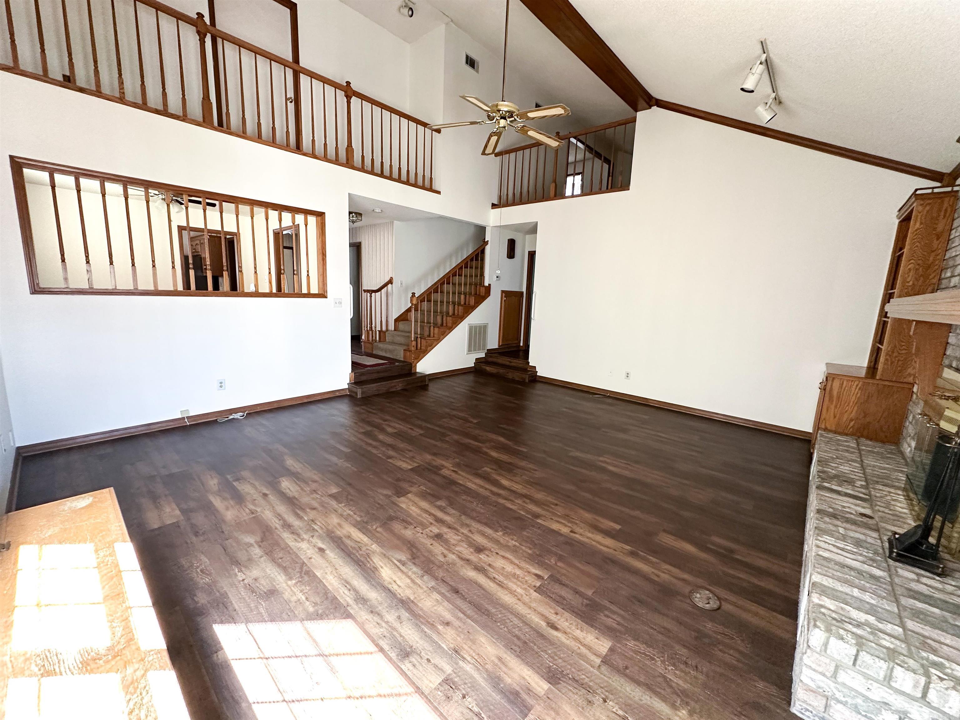 19 White Oak Circle Property Photo 11