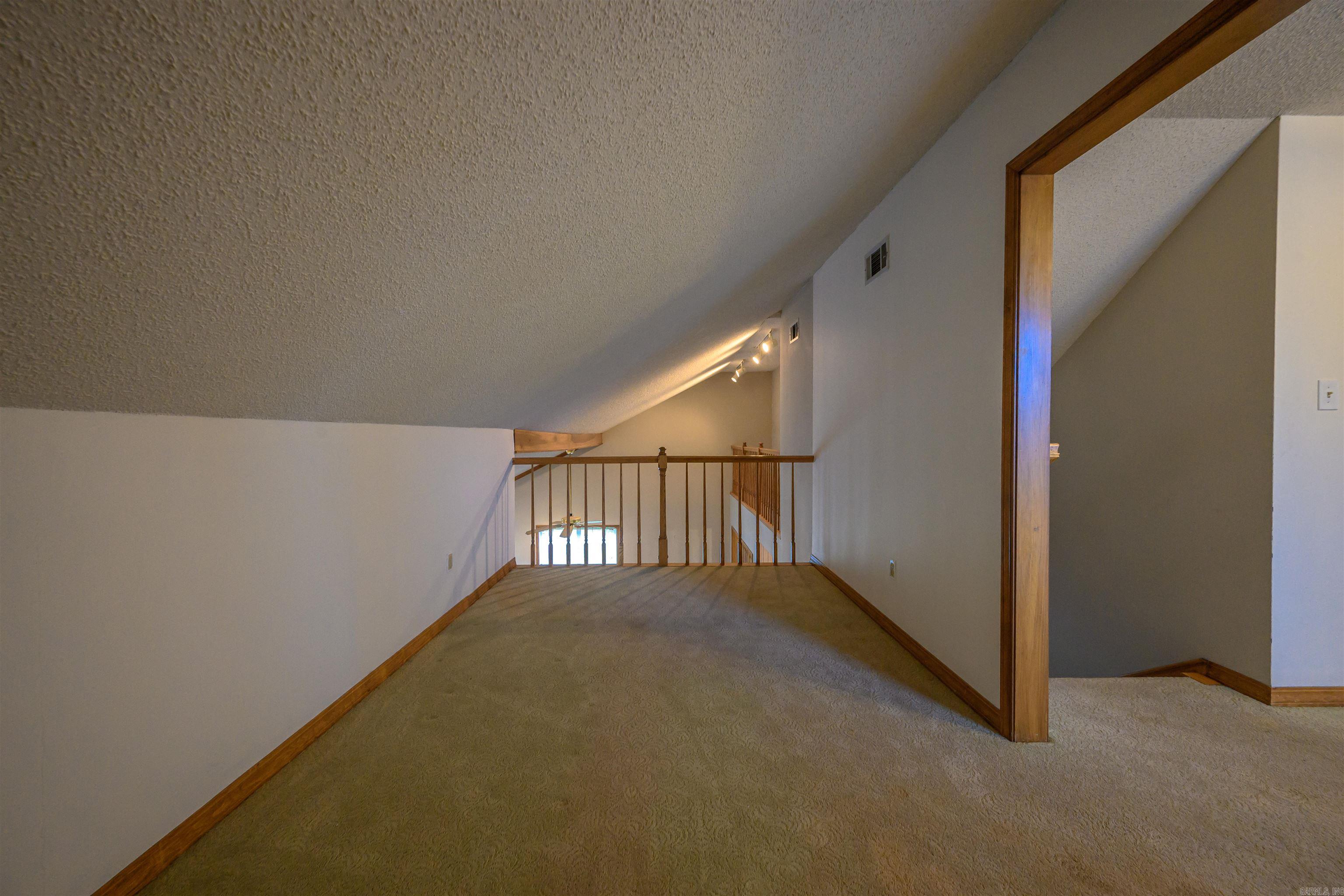 19 White Oak Circle Property Photo 22