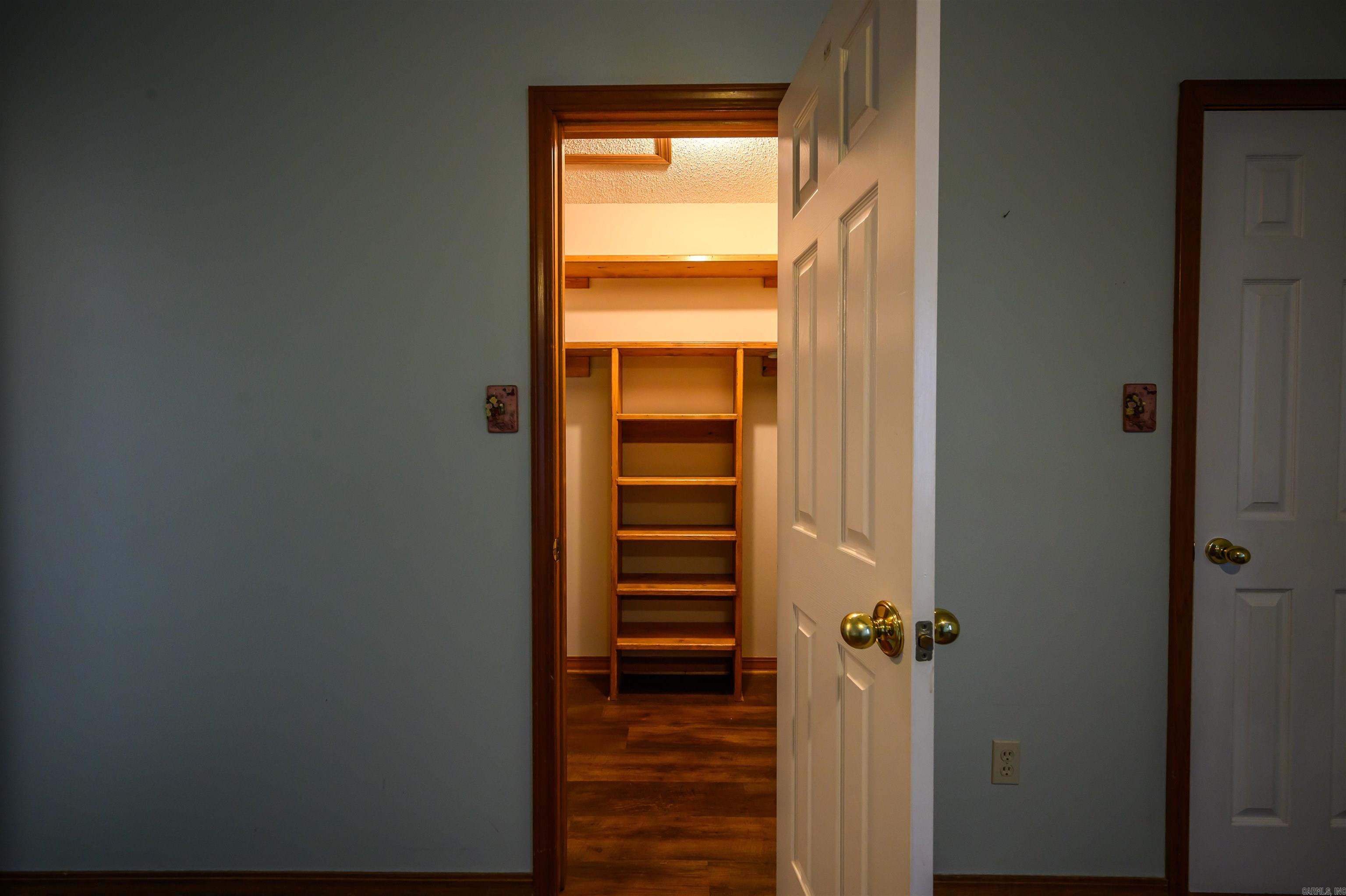19 White Oak Circle Property Photo 24
