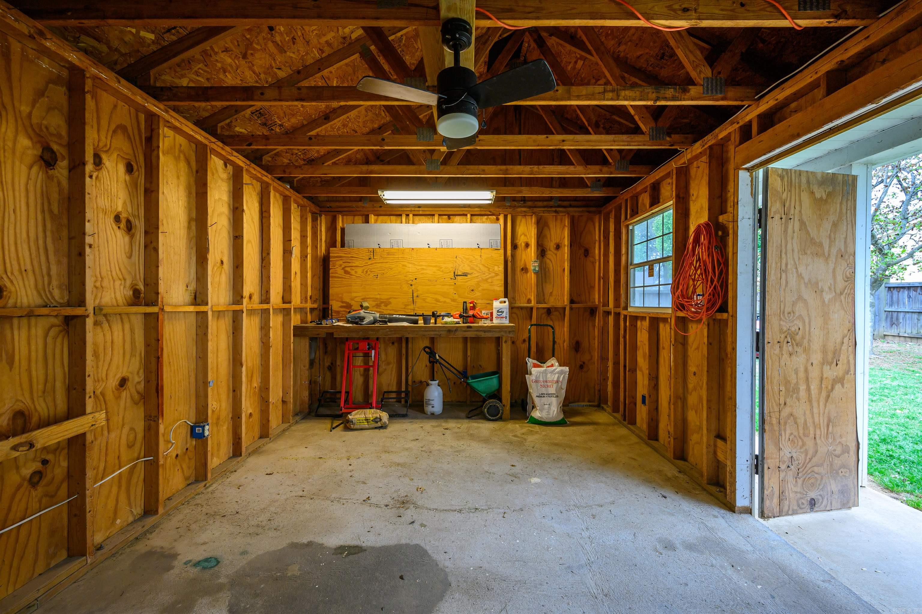 19 White Oak Circle Property Photo 31