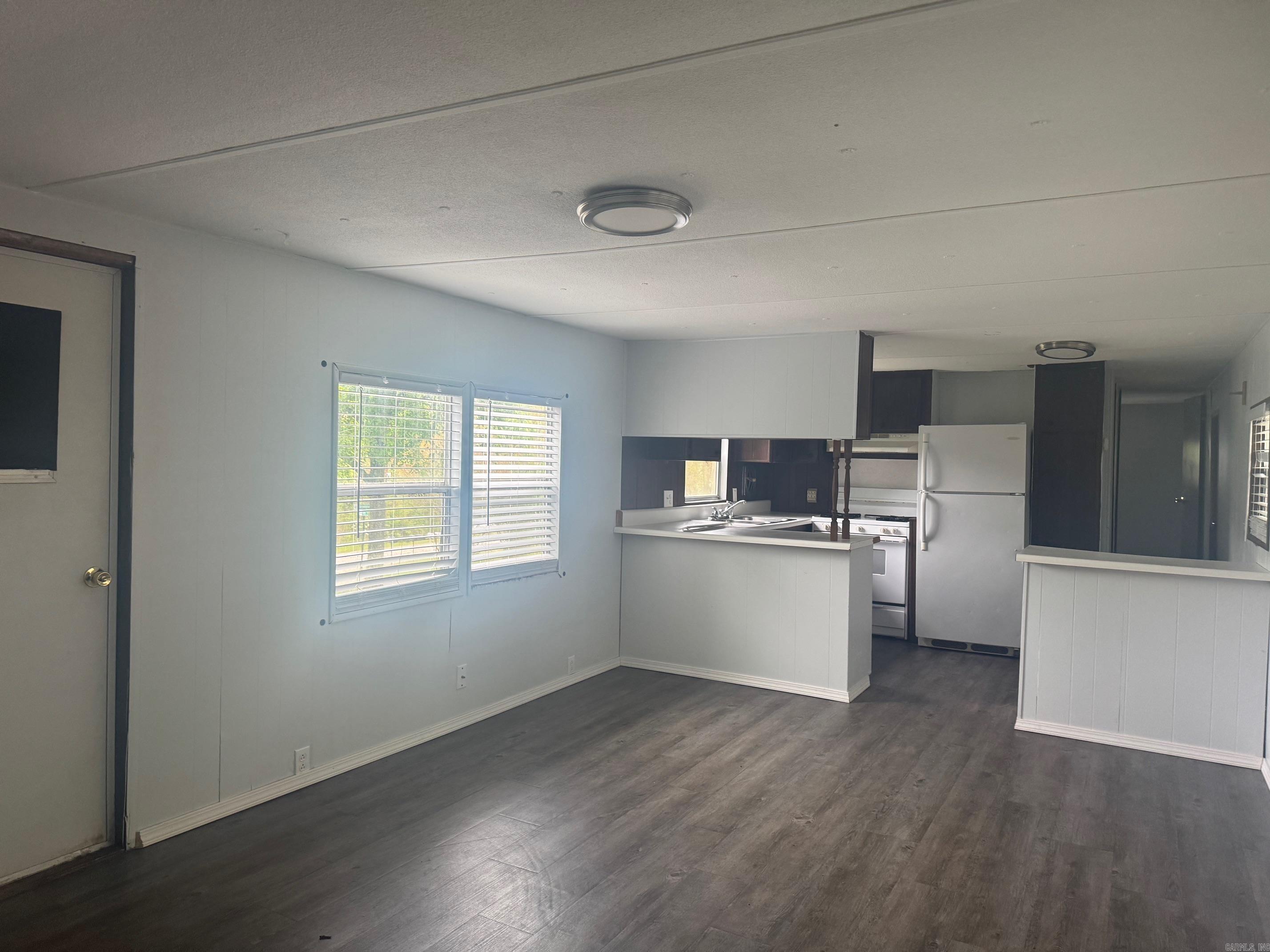 6615 Fitts Road Property Photo 2