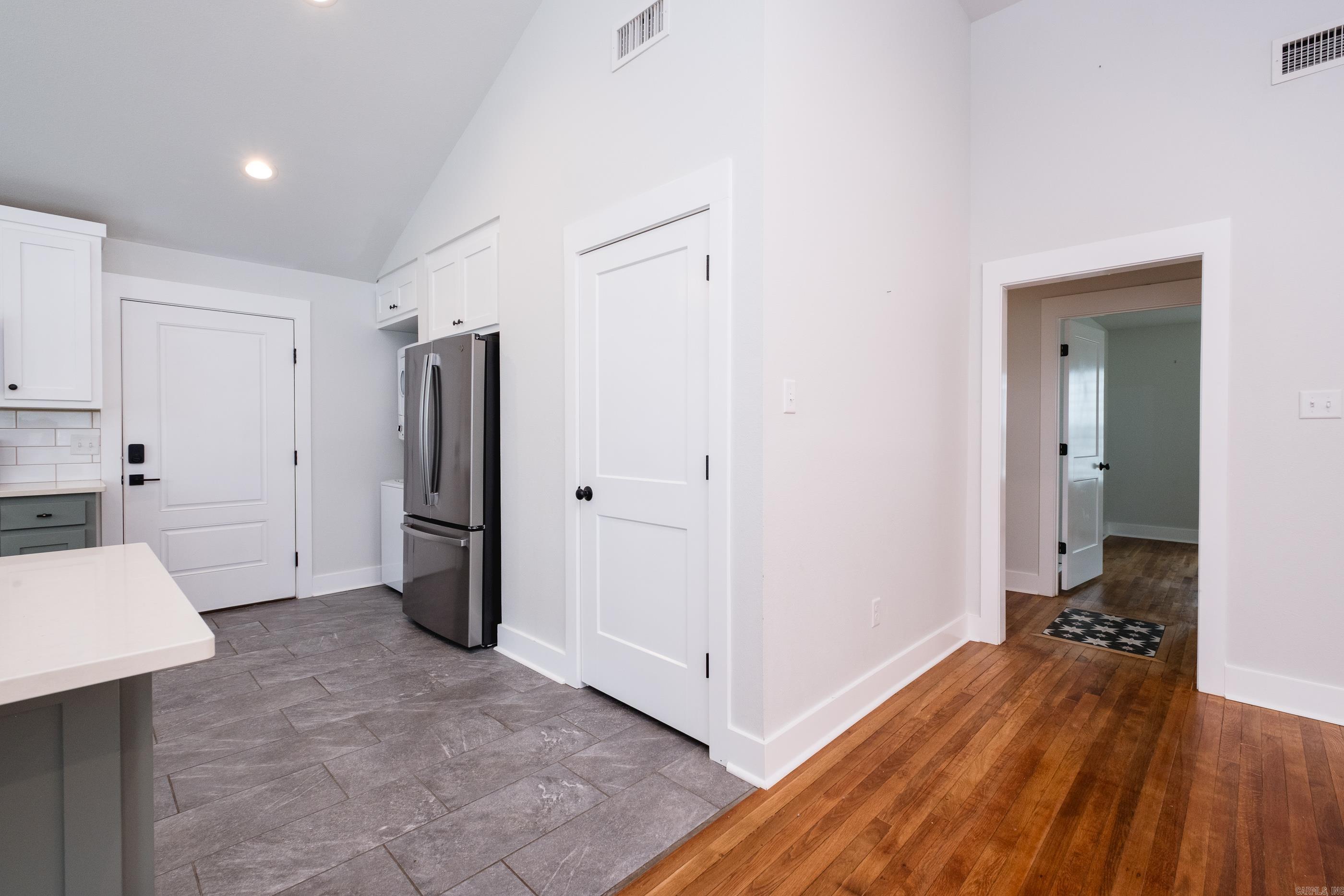 1920 Bragg Street Property Photo 17