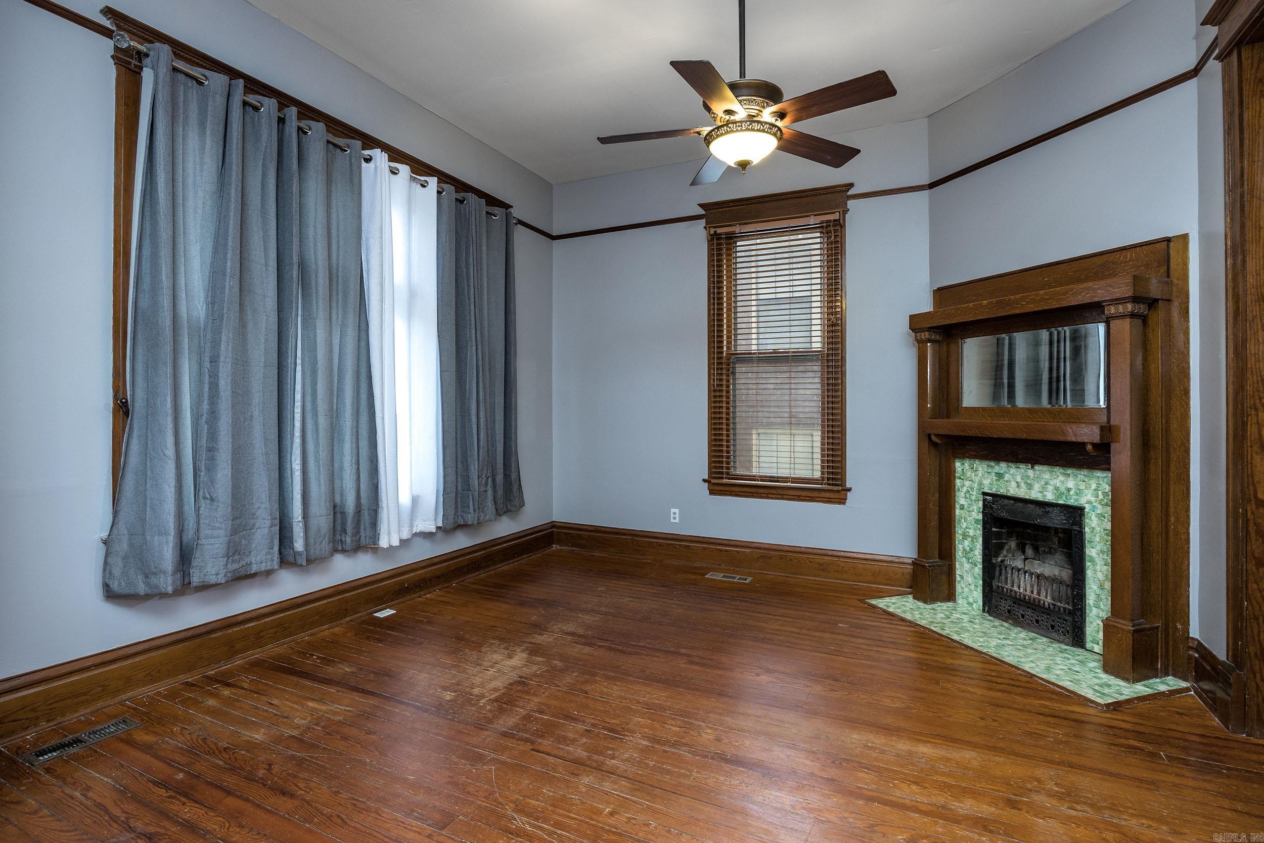 2119 S Scott Street Property Photo 7