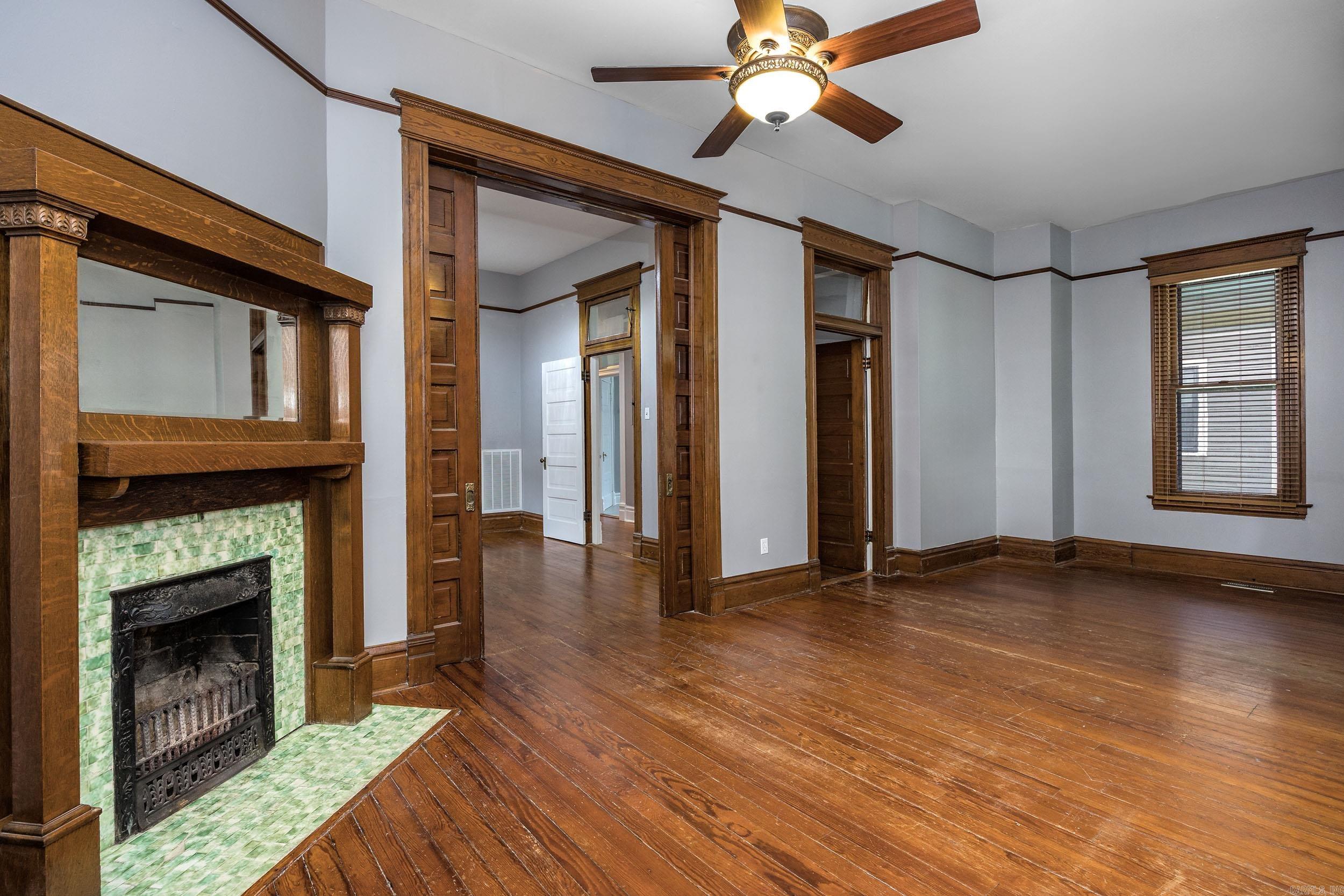 2119 S Scott Street Property Photo 9