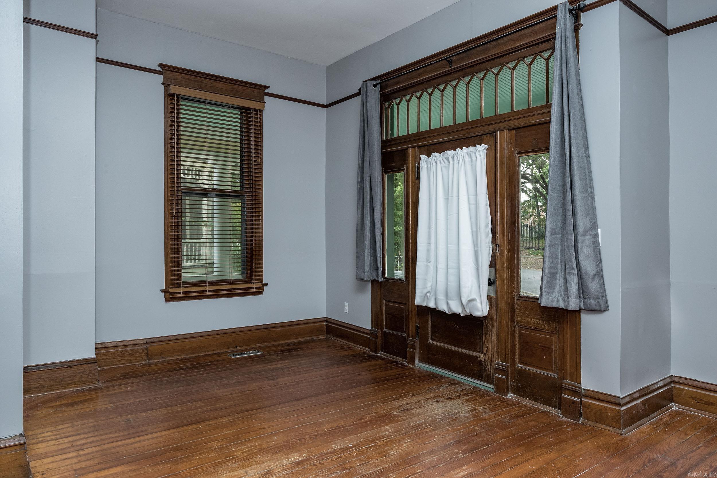 2119 S Scott Street Property Photo 11