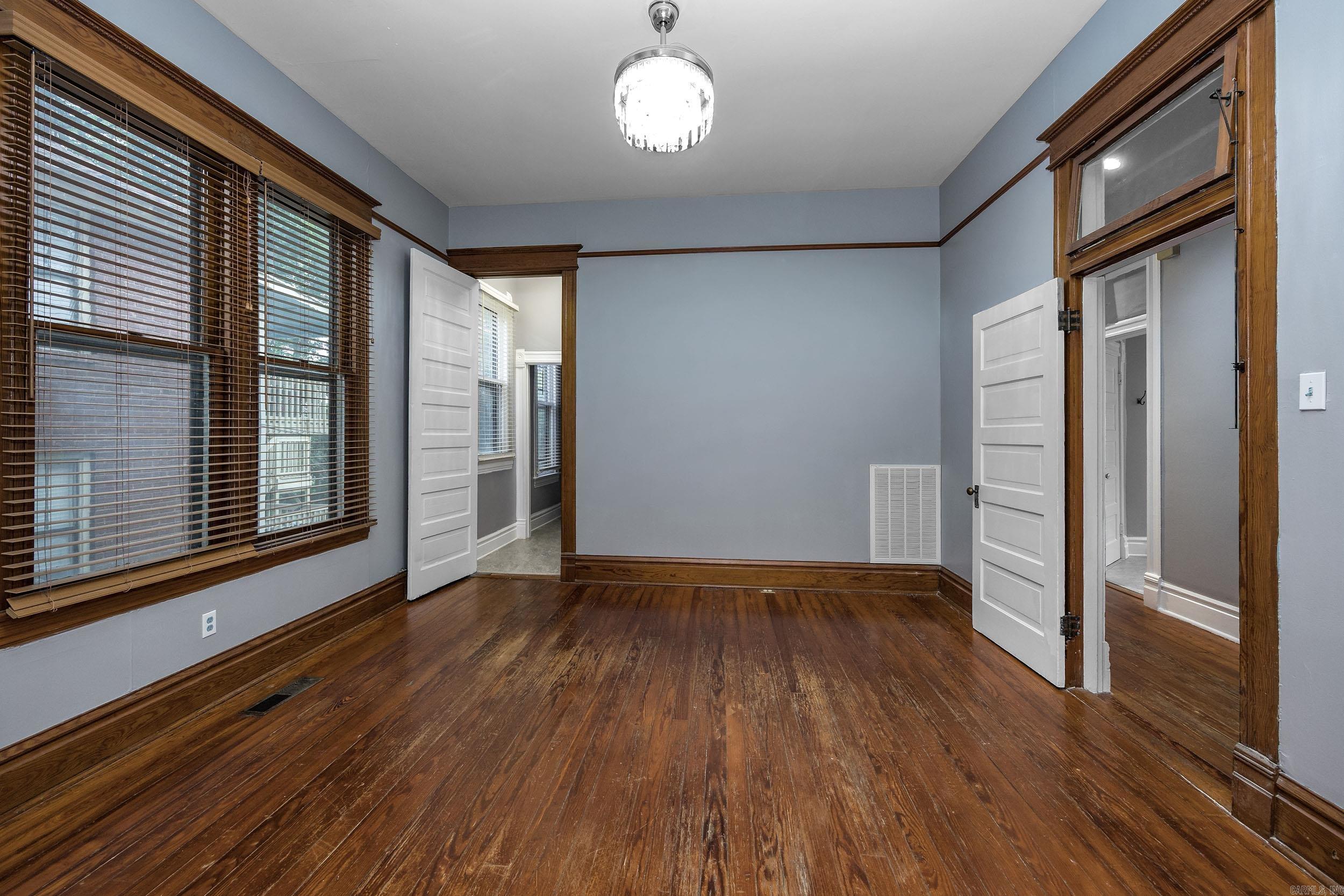 2119 S Scott Street Property Photo 12